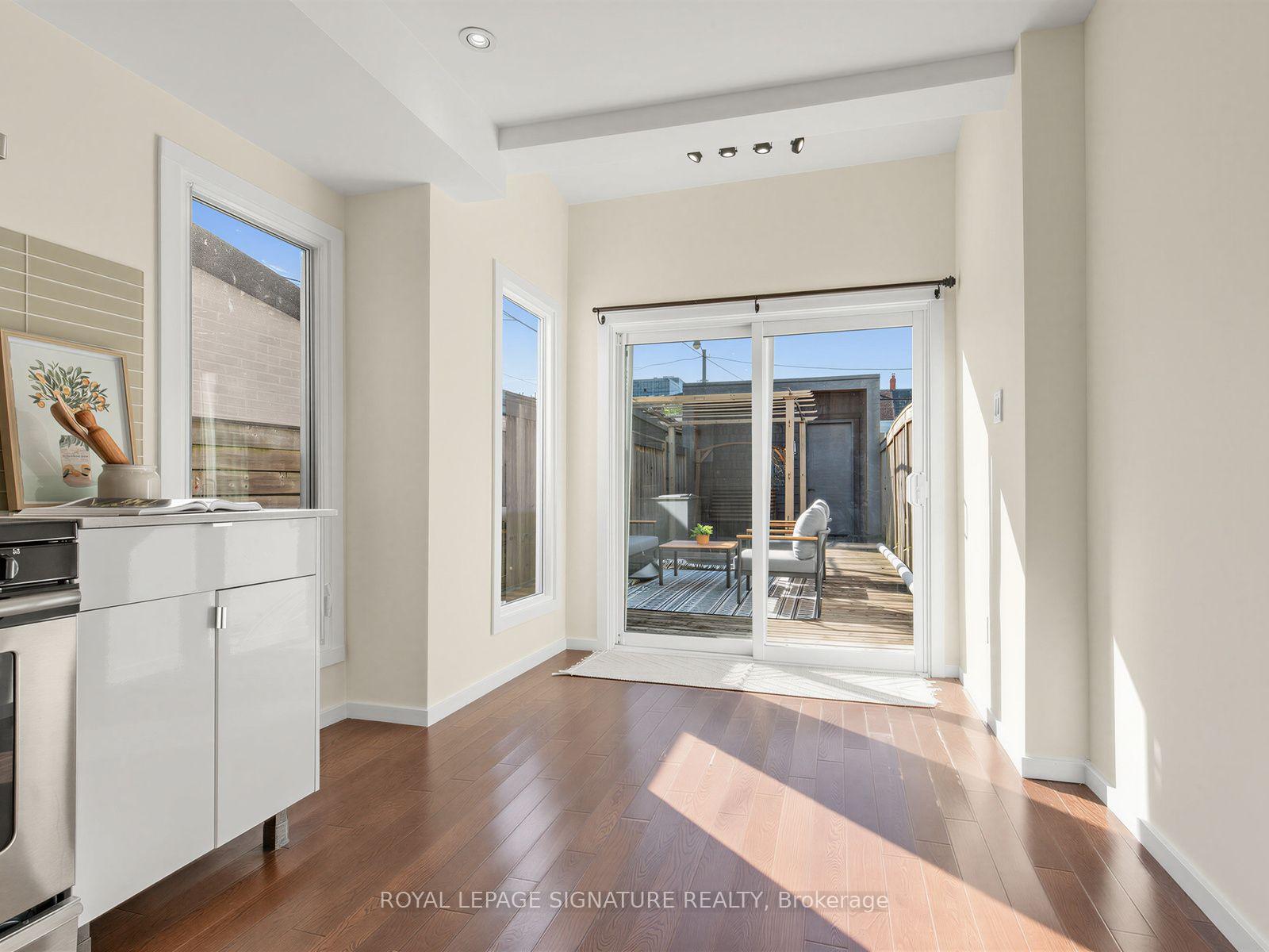 Photo 15 of 23 Gordon Street, Toronto, Little Portugal — HOMEH