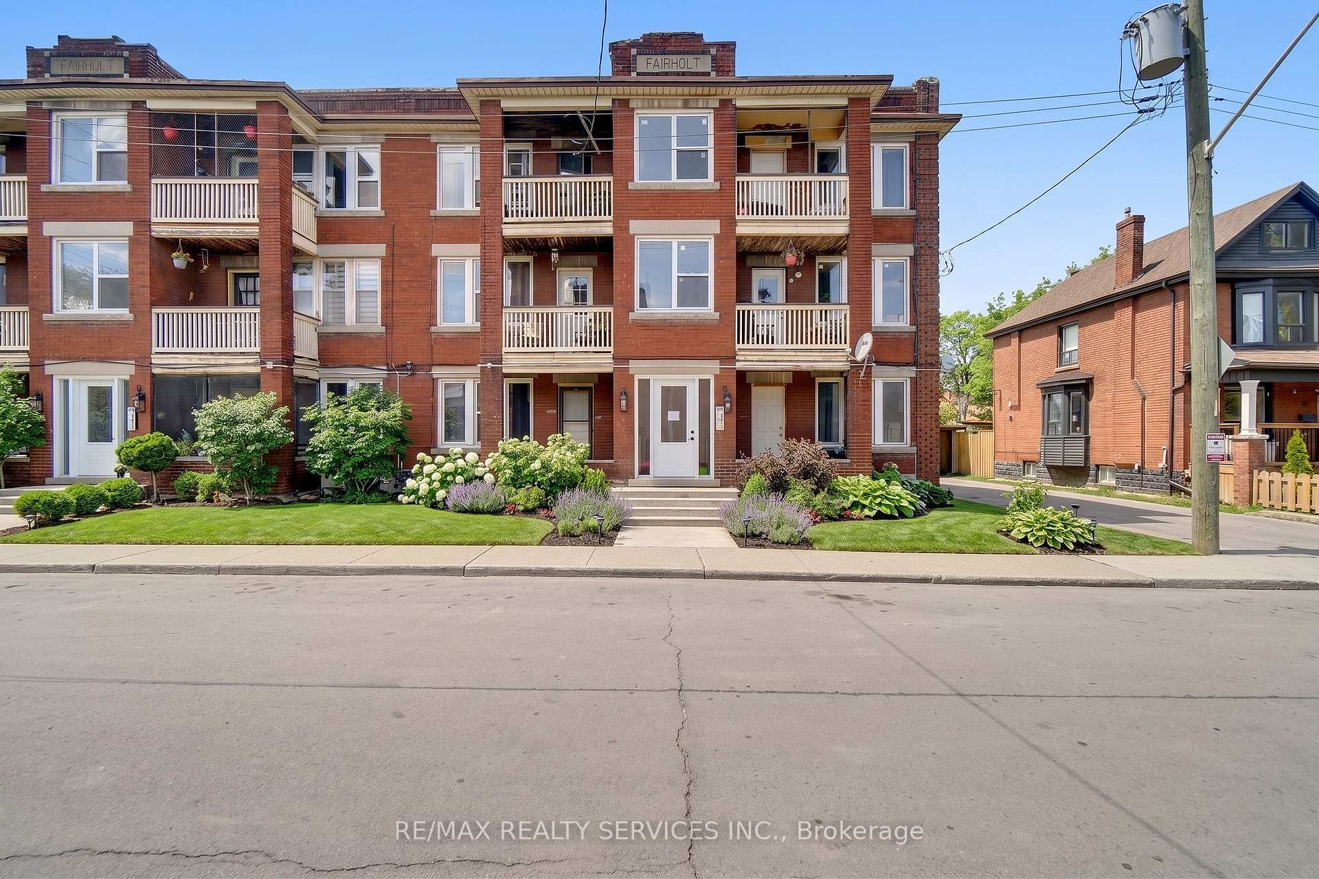 Photo 21 of Unit 8, 5 Fairholt Road N, Hamilton, Stipley — HOMEH
