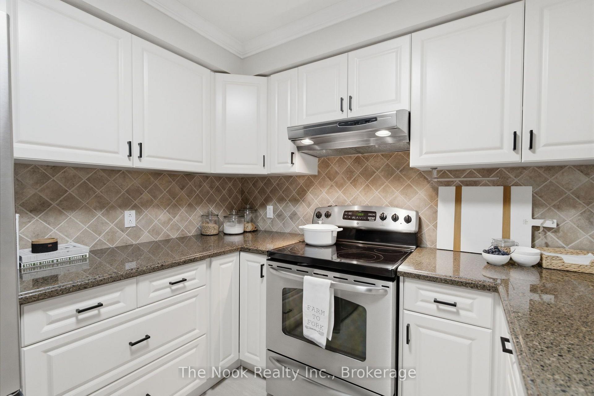 Photo 12 of 733 Sundance Circle, Oshawa, Northglen — HOMEH