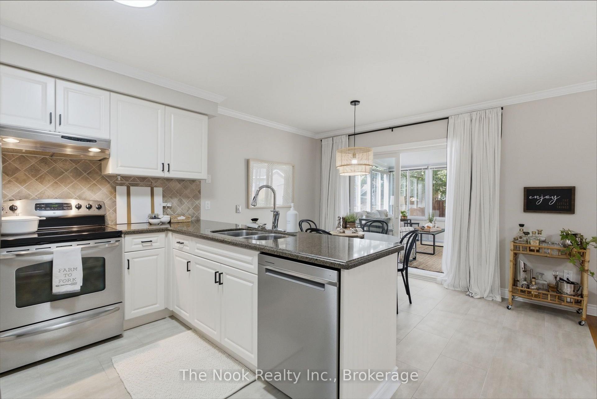 Photo 14 of 733 Sundance Circle, Oshawa, Northglen — HOMEH