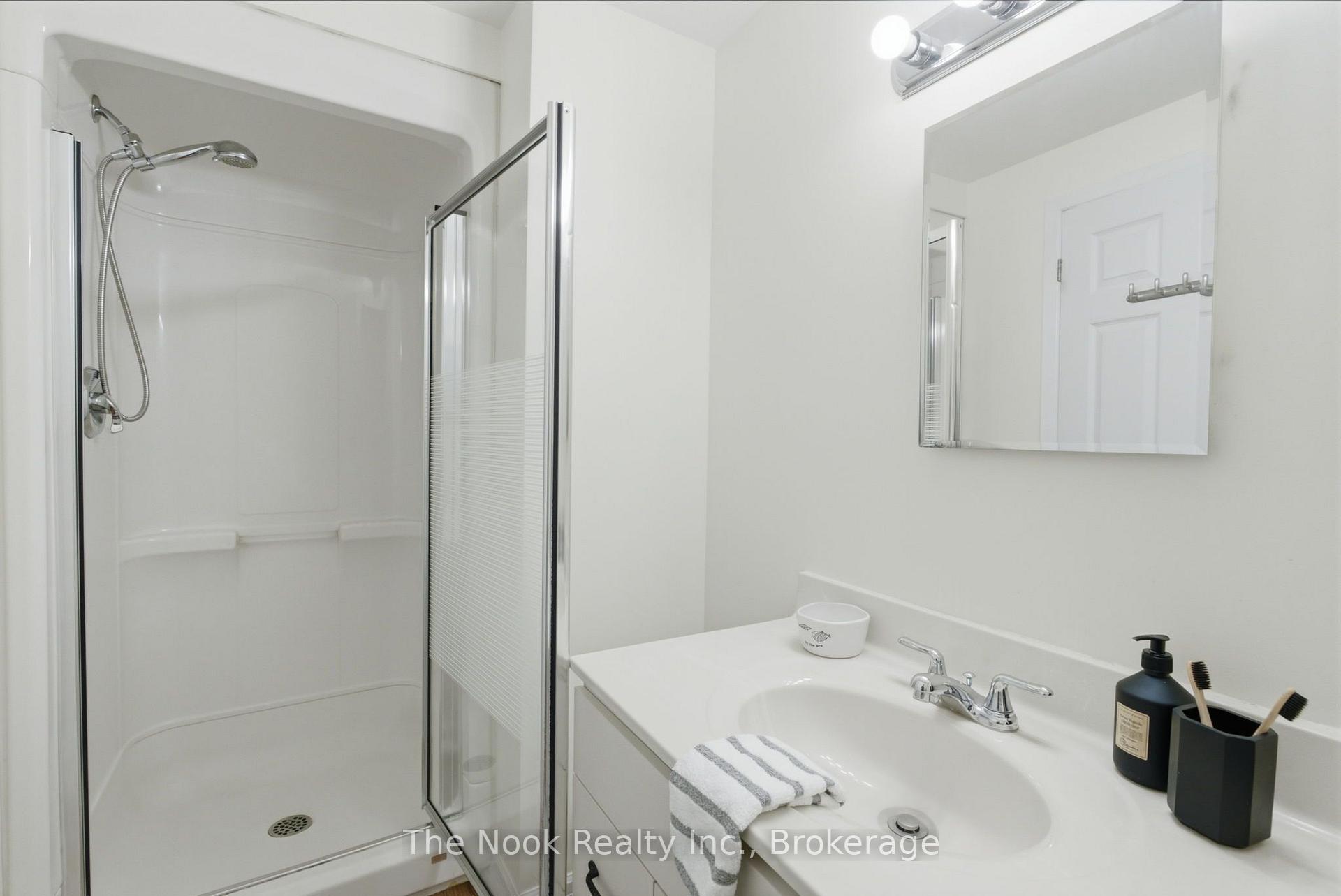 Photo 39 of 733 Sundance Circle, Oshawa, Northglen — HOMEH