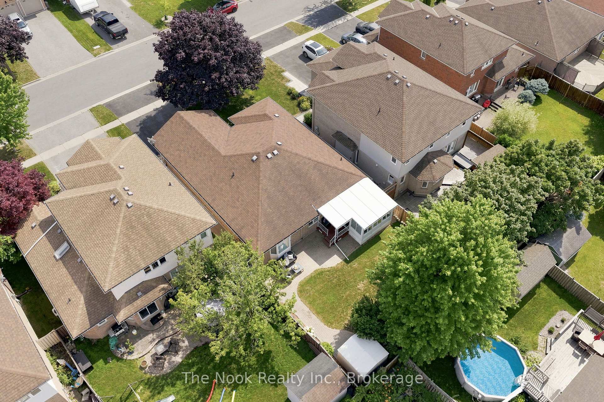 Photo 45 of 733 Sundance Circle, Oshawa, Northglen — HOMEH