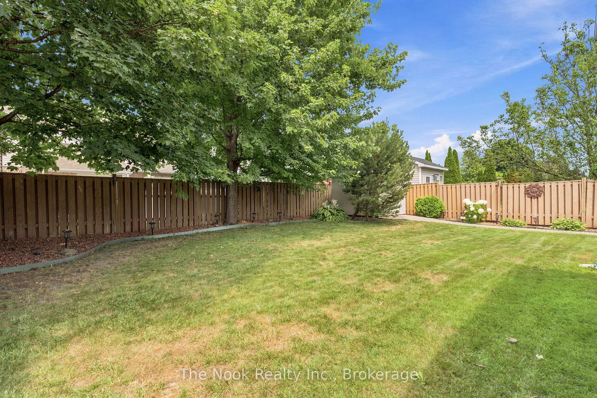 Photo 49 of 733 Sundance Circle, Oshawa, Northglen — HOMEH