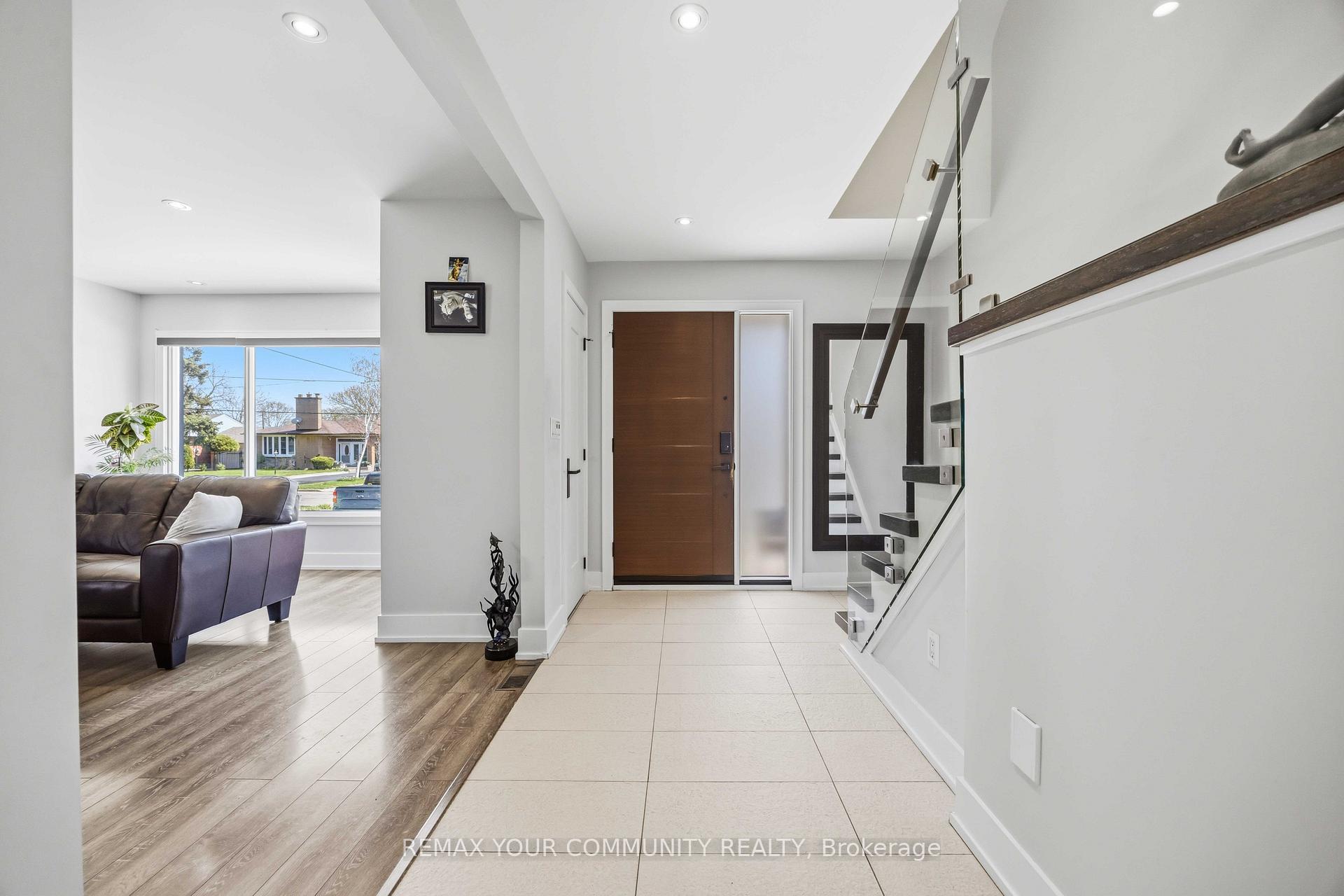 Photo 3 of 34 Walwyn Avenue, North York, Humberlea-Pelmo Park — HOMEH