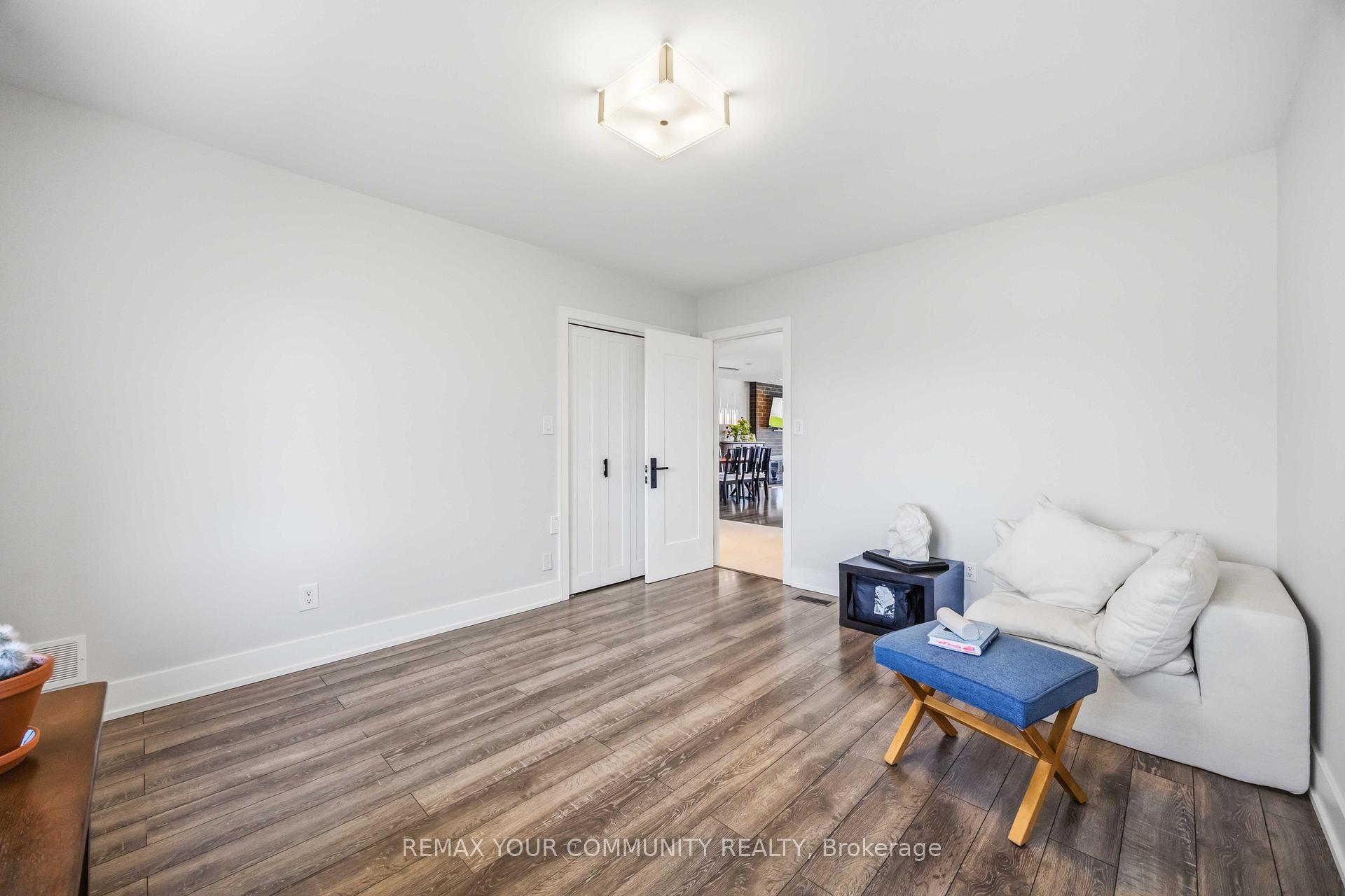 Photo 20 of 34 Walwyn Avenue, North York, Humberlea-Pelmo Park — HOMEH