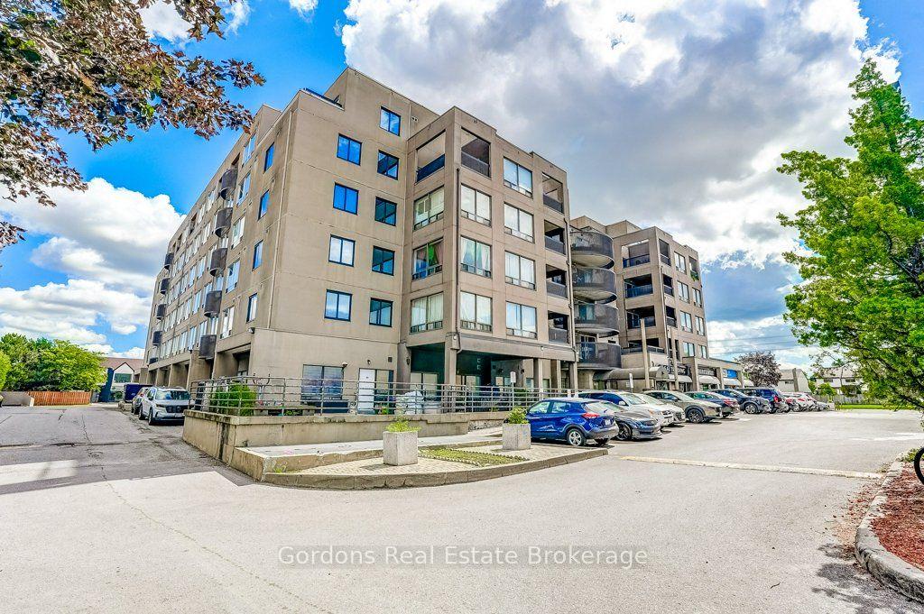 Photo of Unit 517, 5800 Sheppard Avenue E