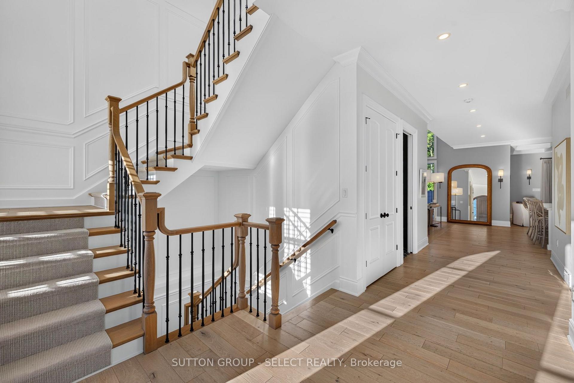 Photo 4 of 1764 Upper West Avenue, London, South B — HOMEH