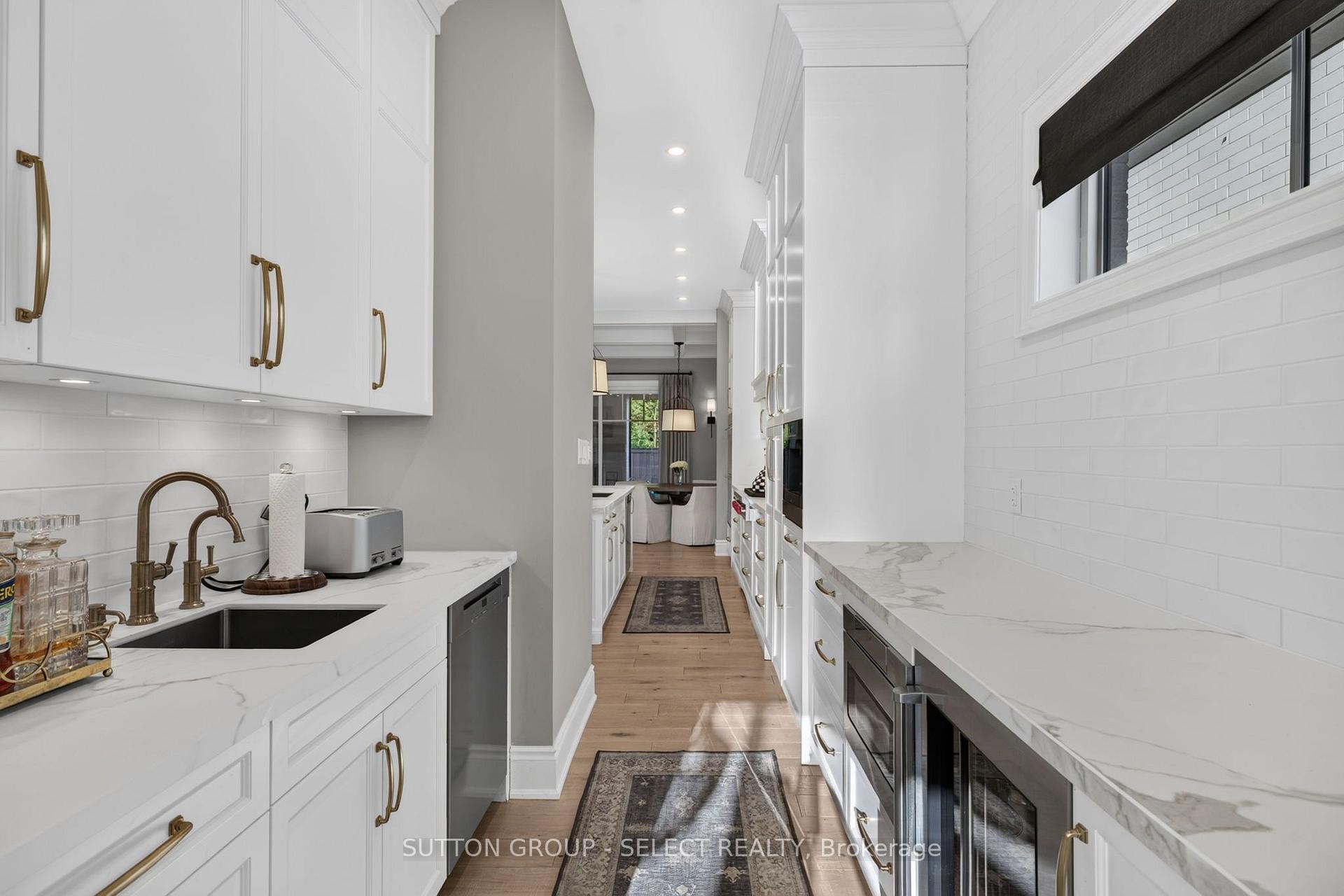 Photo 6 of 1764 Upper West Avenue, London, South B — HOMEH