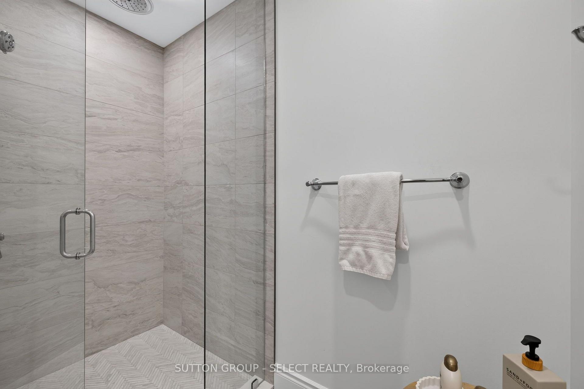 Photo 30 of 1764 Upper West Avenue, London, South B — HOMEH