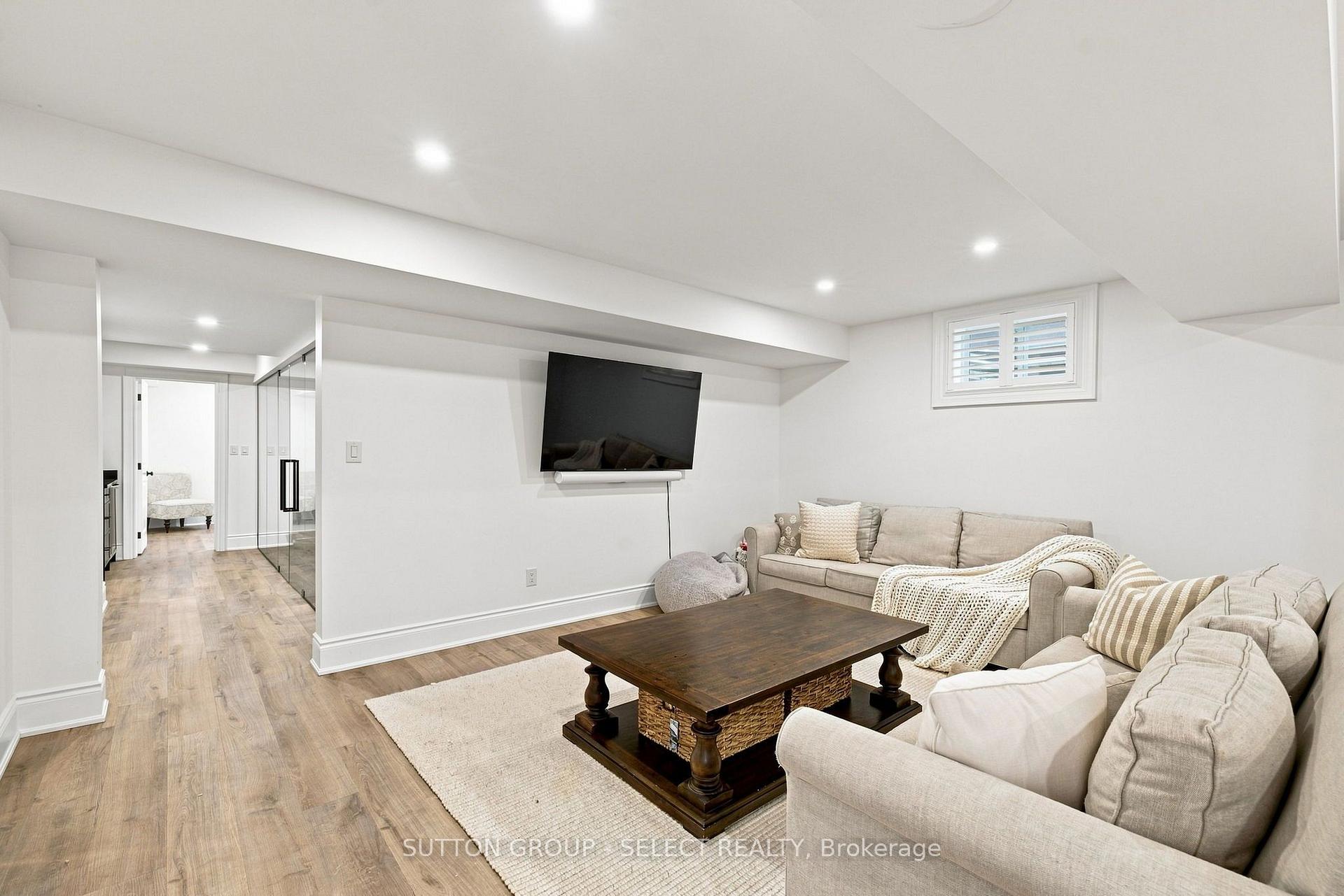 Photo 35 of 1764 Upper West Avenue, London, South B — HOMEH