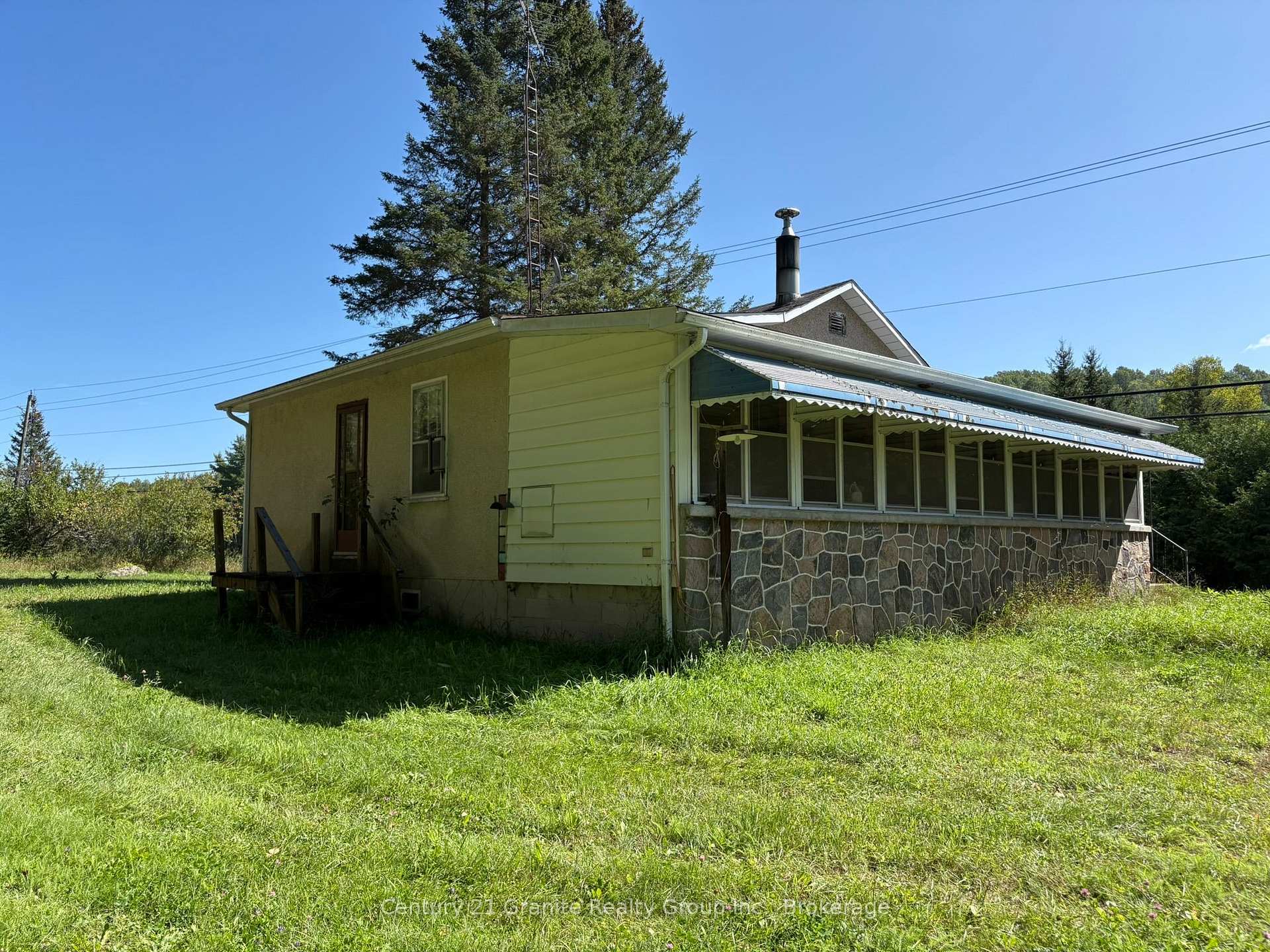 Photo 5 of 38871 Combermere Road, Madawaska Valley, Madawaska Valley — HOMEH