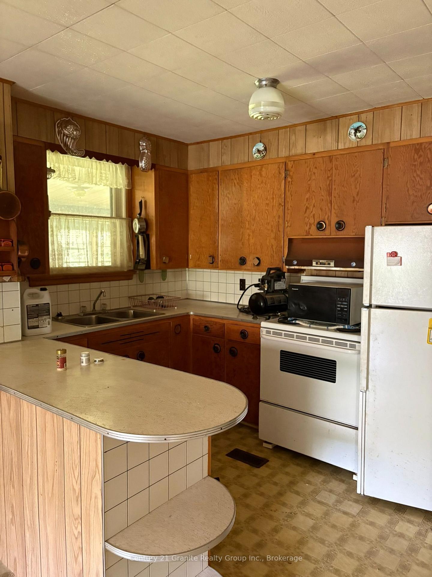 Photo 8 of 38871 Combermere Road, Madawaska Valley, Madawaska Valley — HOMEH