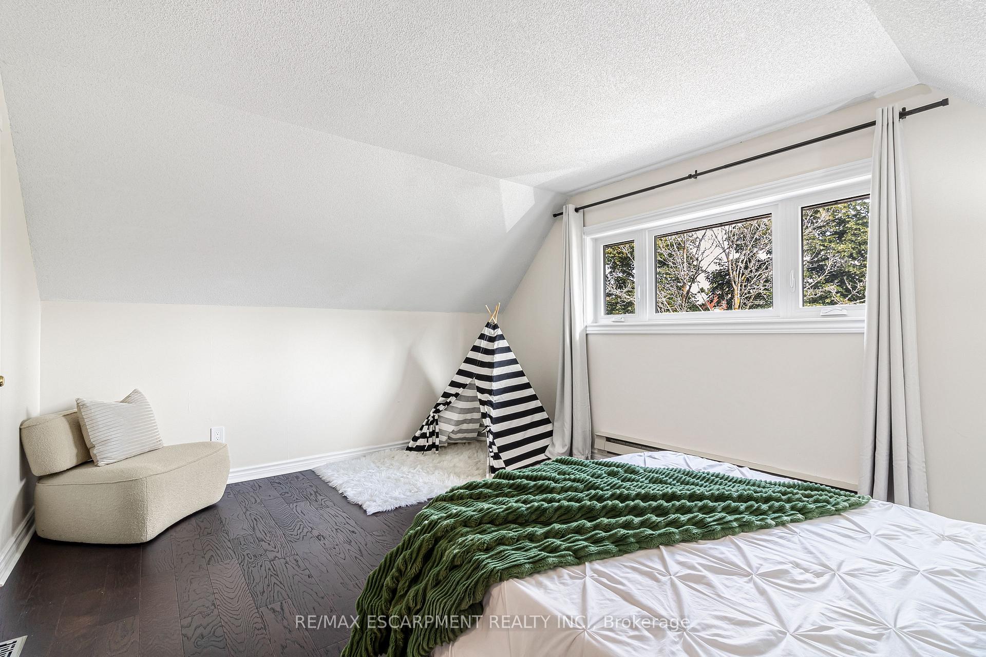 Photo 24 of 5576 Middlebury Drive, Mississauga, Erin Mills — HOMEH