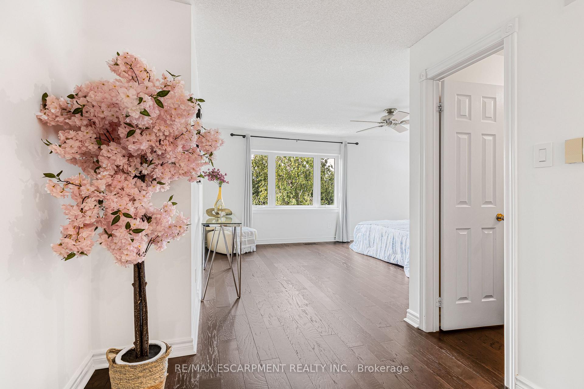 Photo 30 of 5576 Middlebury Drive, Mississauga, Erin Mills — HOMEH