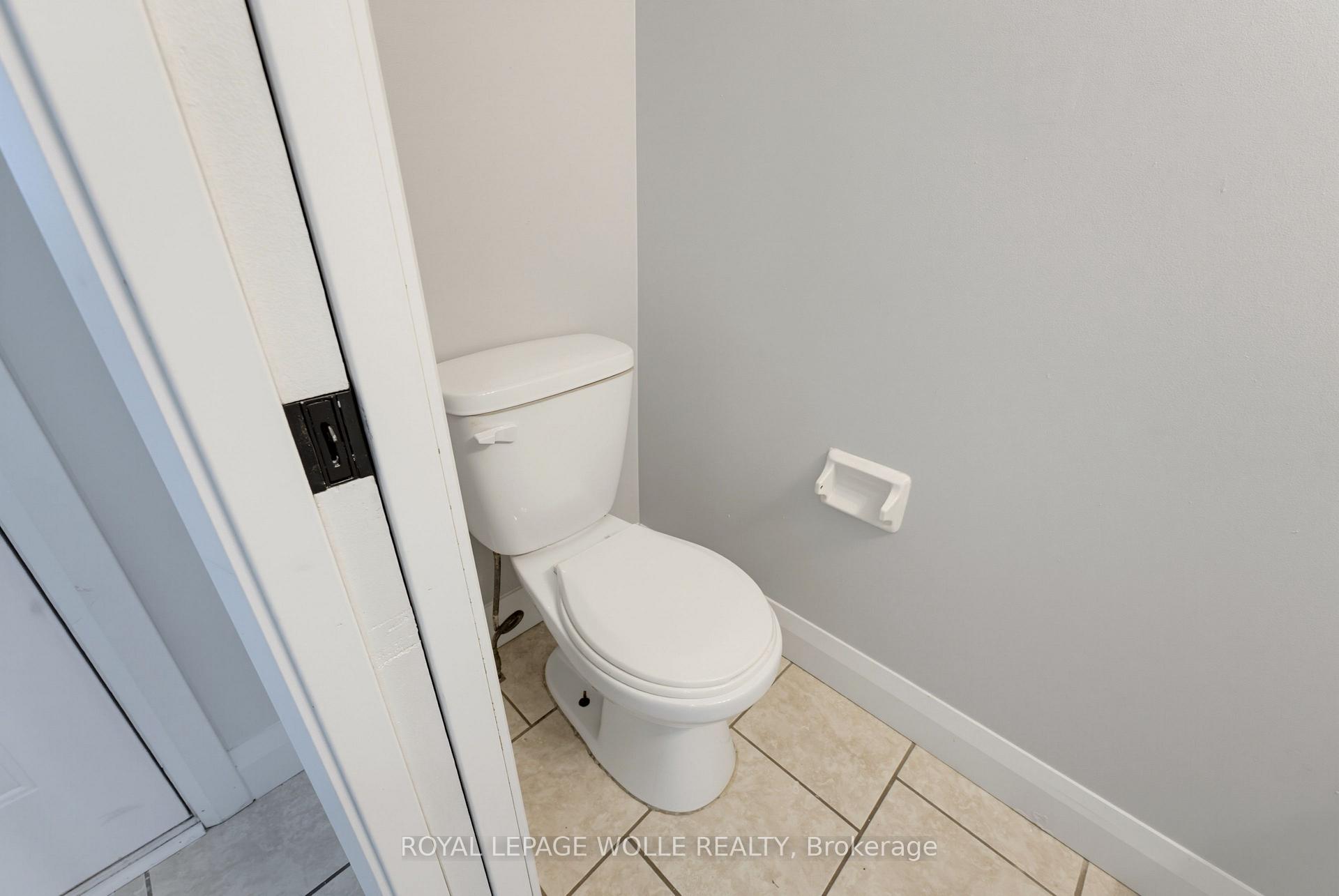 Photo 7 of 80 Highland Crescent, Kitchener, Victoria Park — HOMEH
