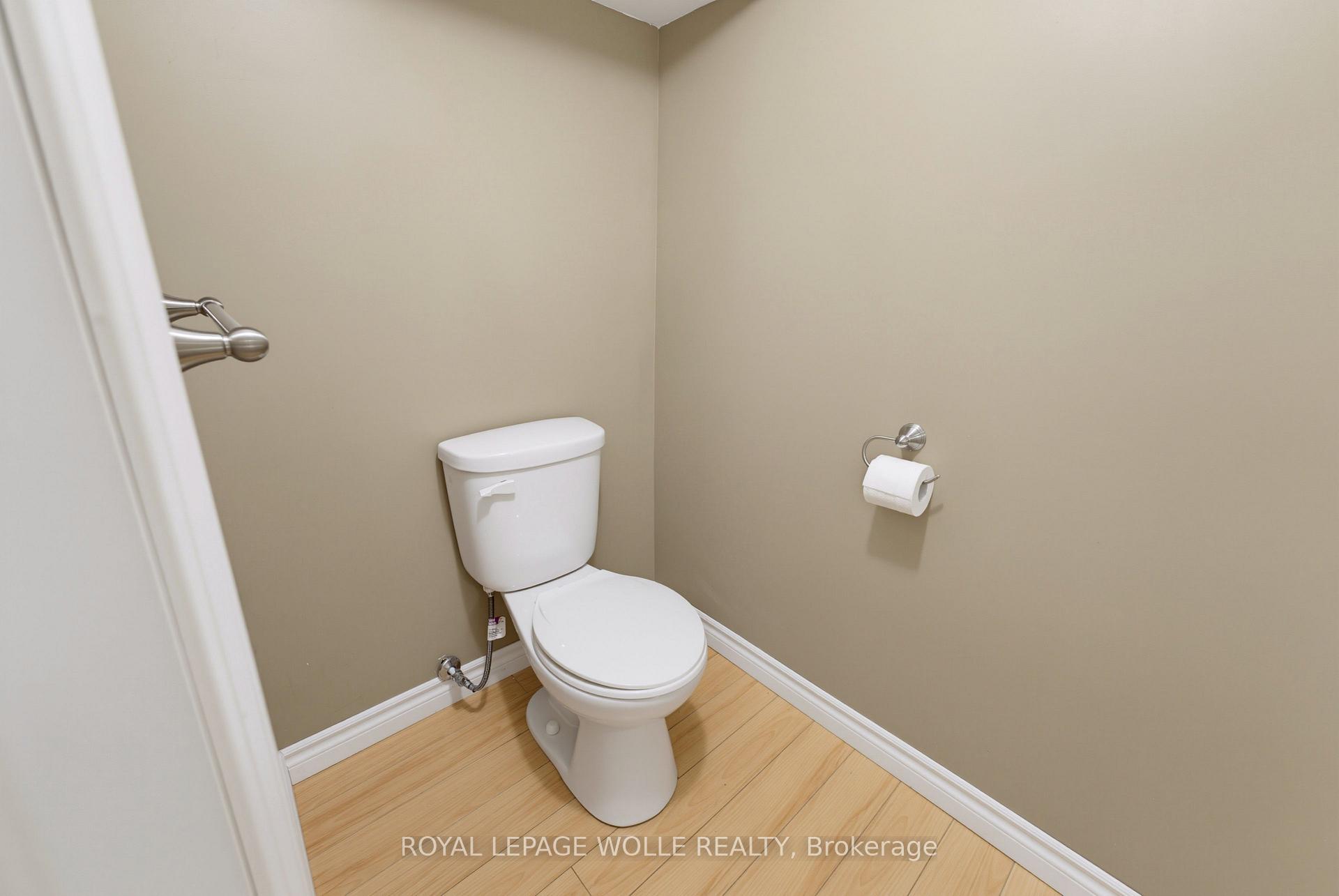 Photo 28 of 80 Highland Crescent, Kitchener, Victoria Park — HOMEH