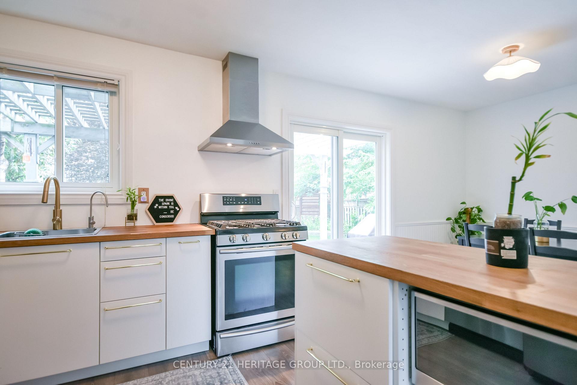 Photo 8 of 416 Sunnidale Road, Barrie, Northwest — HOMEH