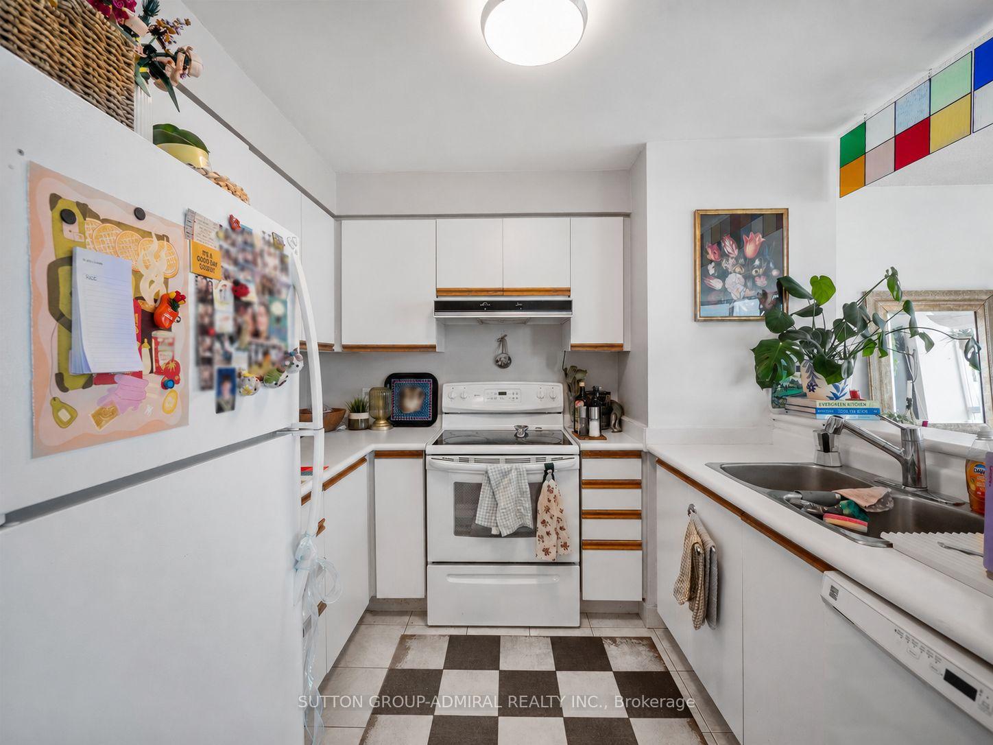 Photo 2 of Unit 902, 150 Dunlop Street E, Barrie, City Centre — HOMEH