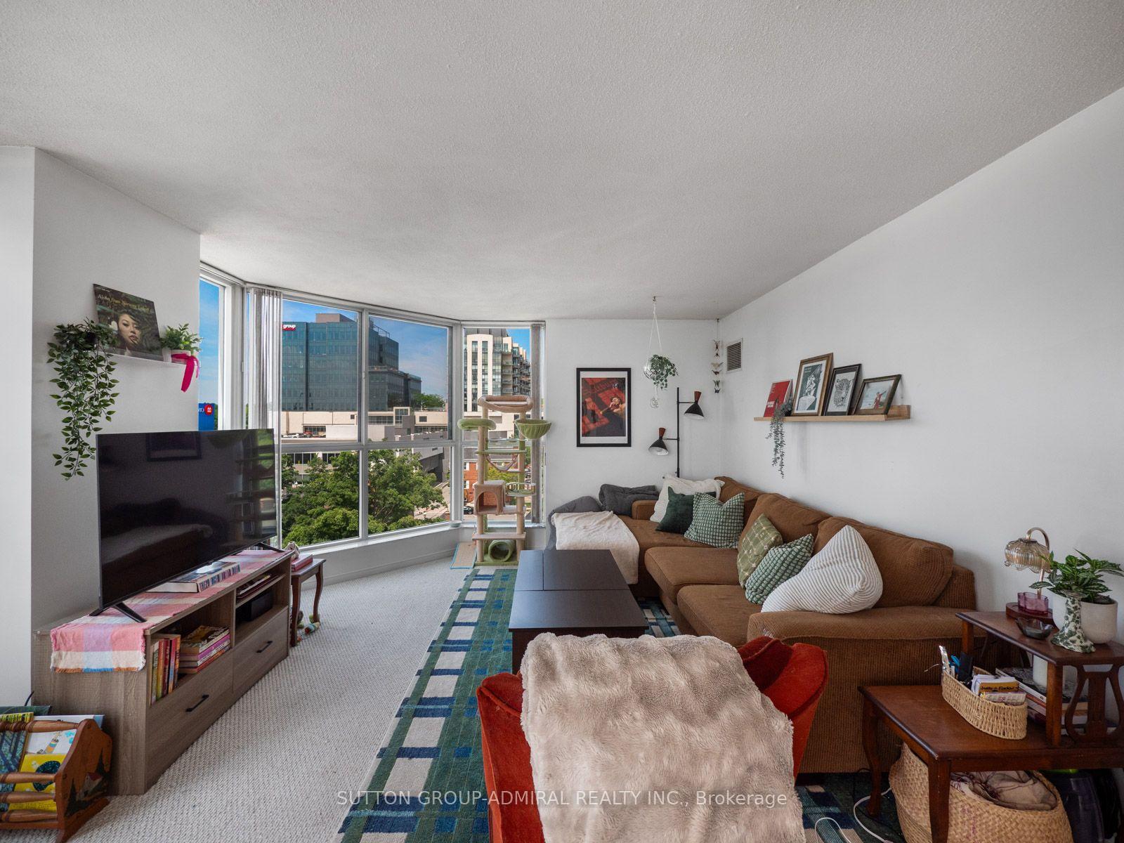 Photo 6 of Unit 902, 150 Dunlop Street E, Barrie, City Centre — HOMEH