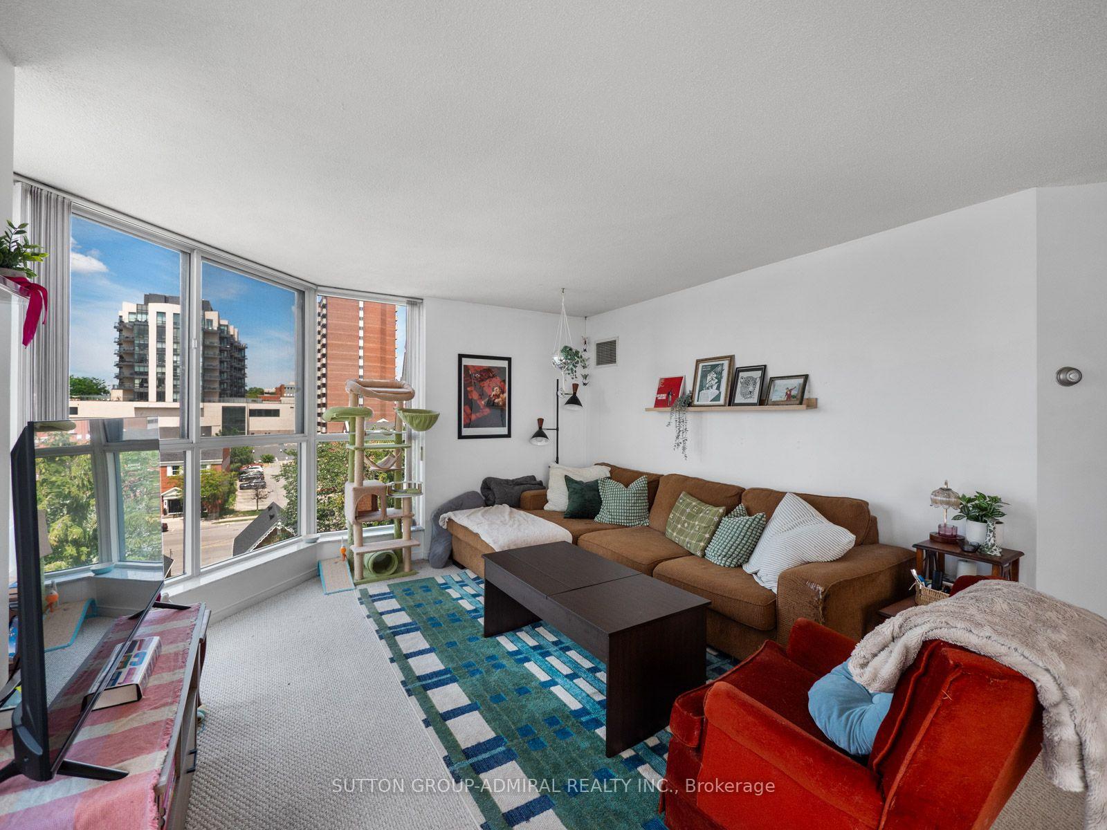 Photo 7 of Unit 902, 150 Dunlop Street E, Barrie, City Centre — HOMEH