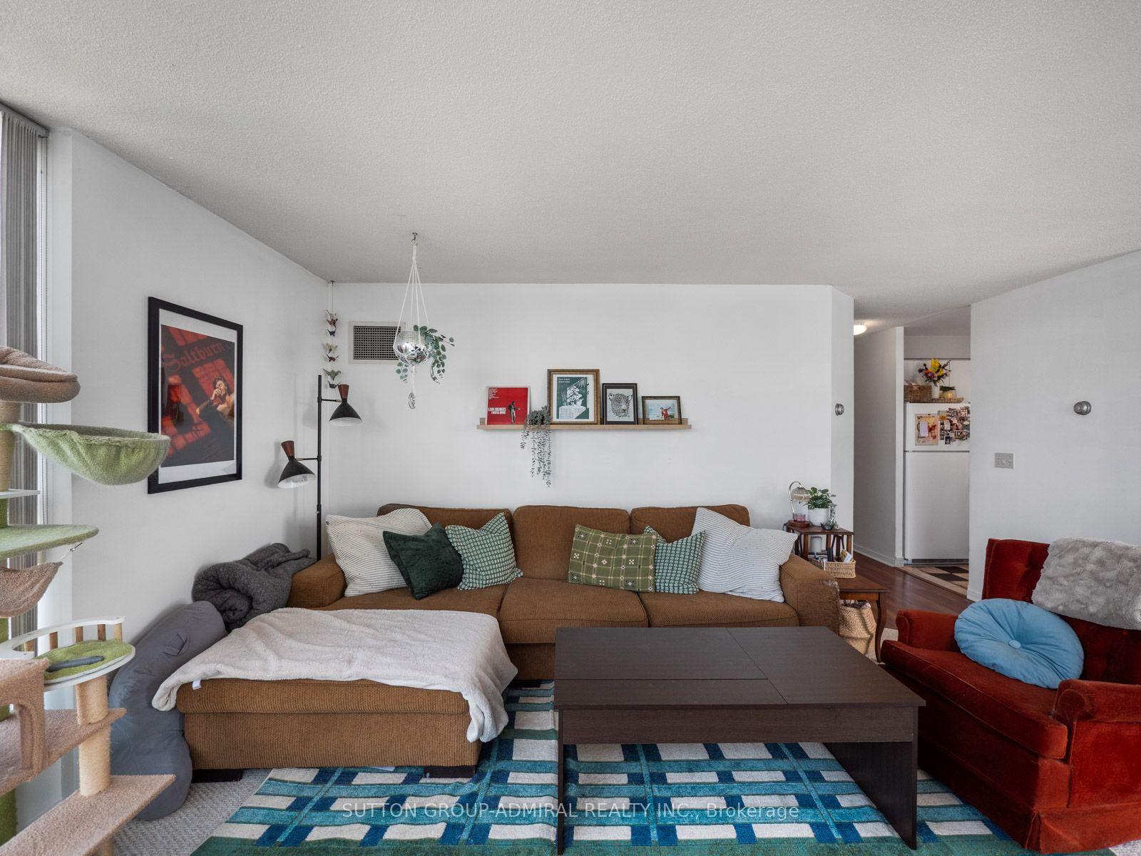 Photo 8 of Unit 902, 150 Dunlop Street E, Barrie, City Centre — HOMEH
