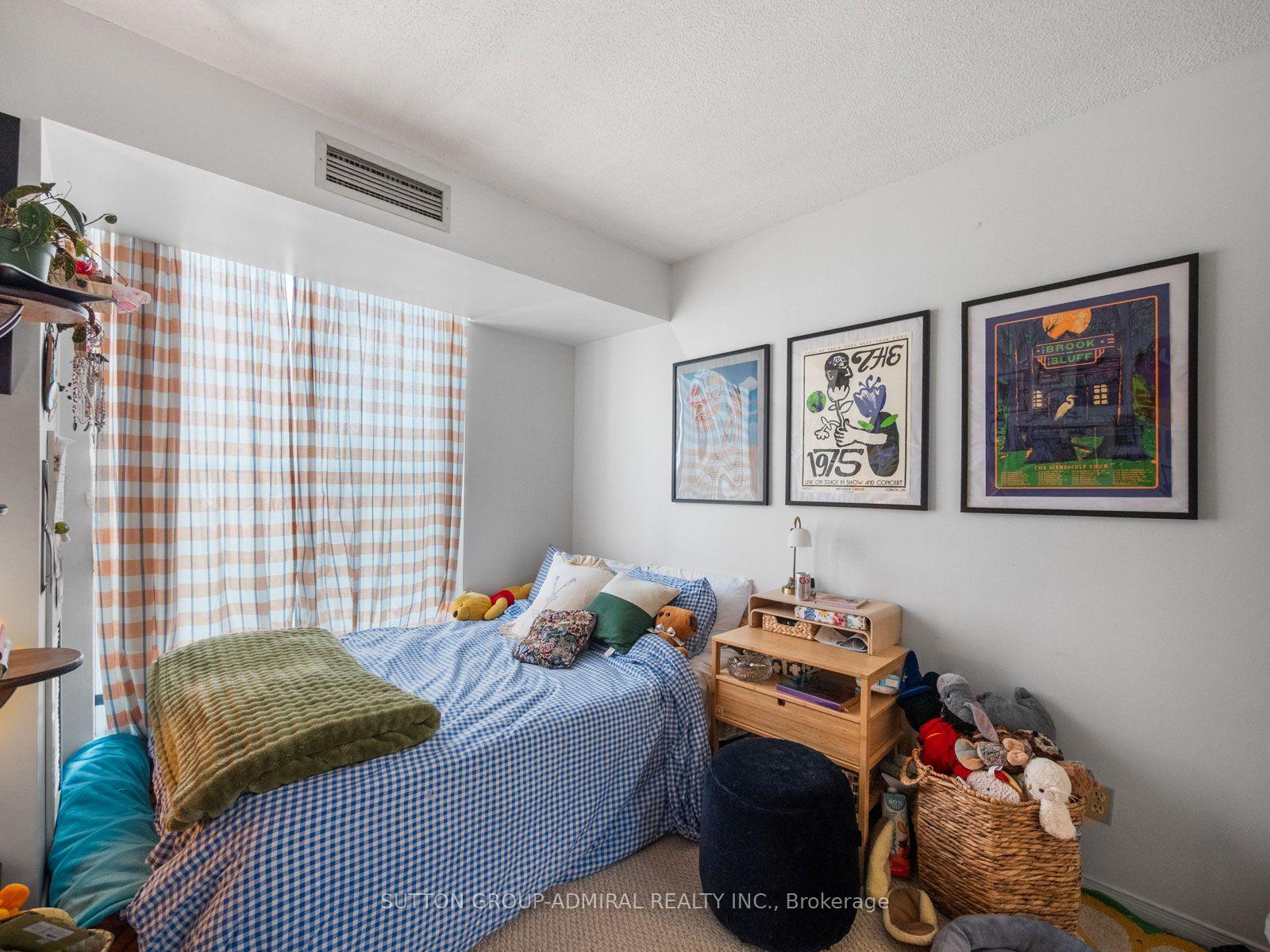 Photo 13 of Unit 902, 150 Dunlop Street E, Barrie, City Centre — HOMEH