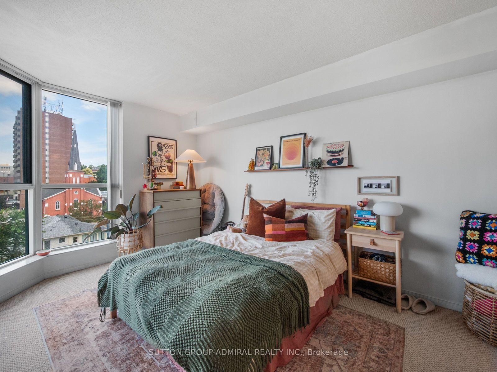 Photo 17 of Unit 902, 150 Dunlop Street E, Barrie, City Centre — HOMEH