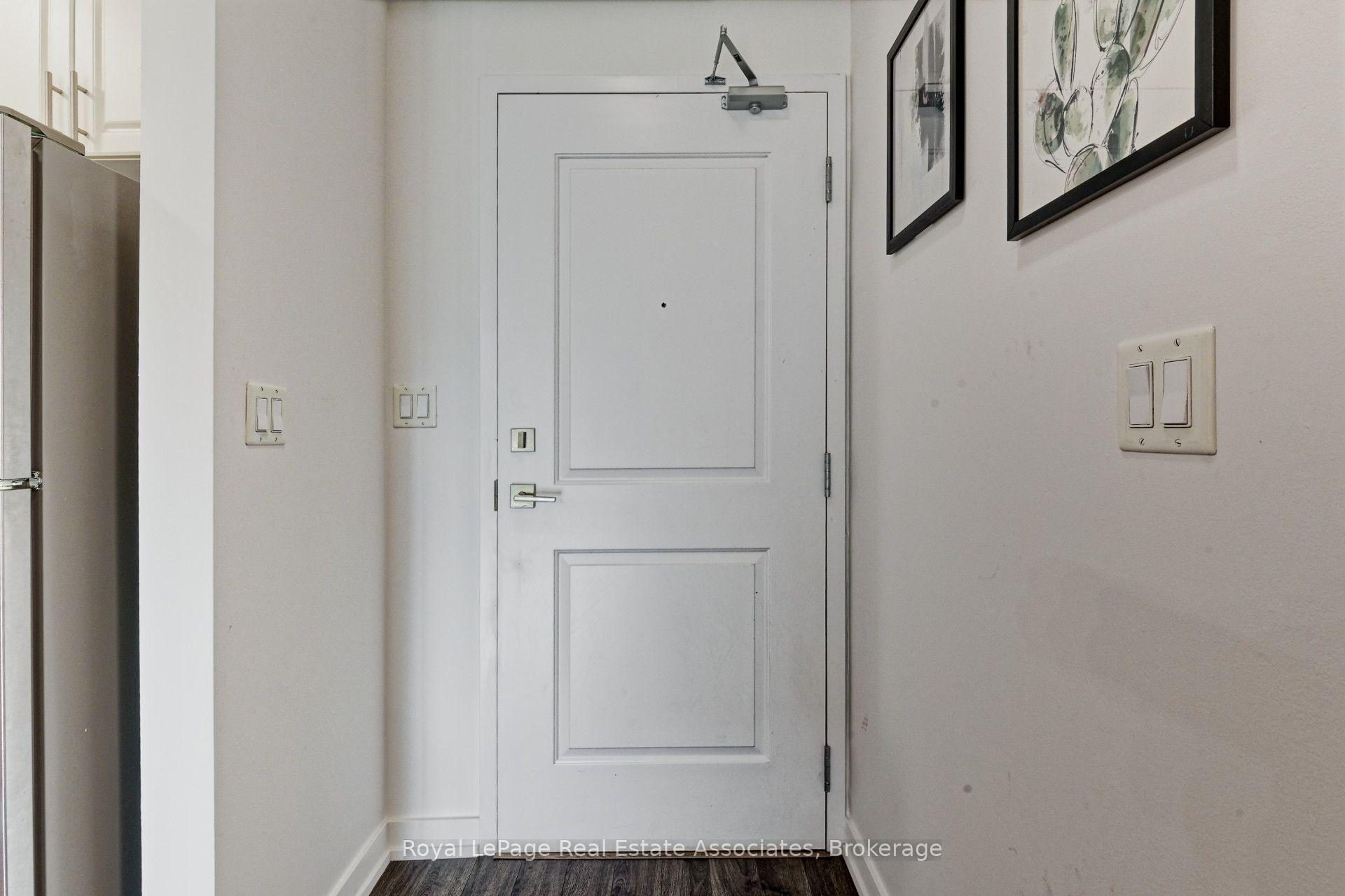 Photo 6 of Unit 111, 35 Southshore Crescent, Hamilton, Stoney Creek — HOMEH