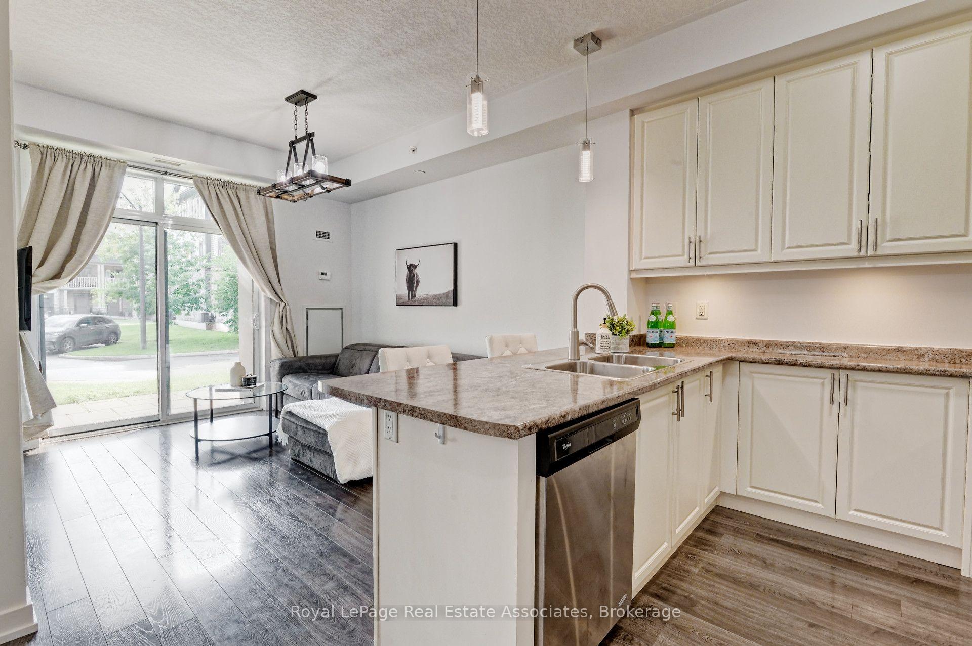 Photo 10 of Unit 111, 35 Southshore Crescent, Hamilton, Stoney Creek — HOMEH