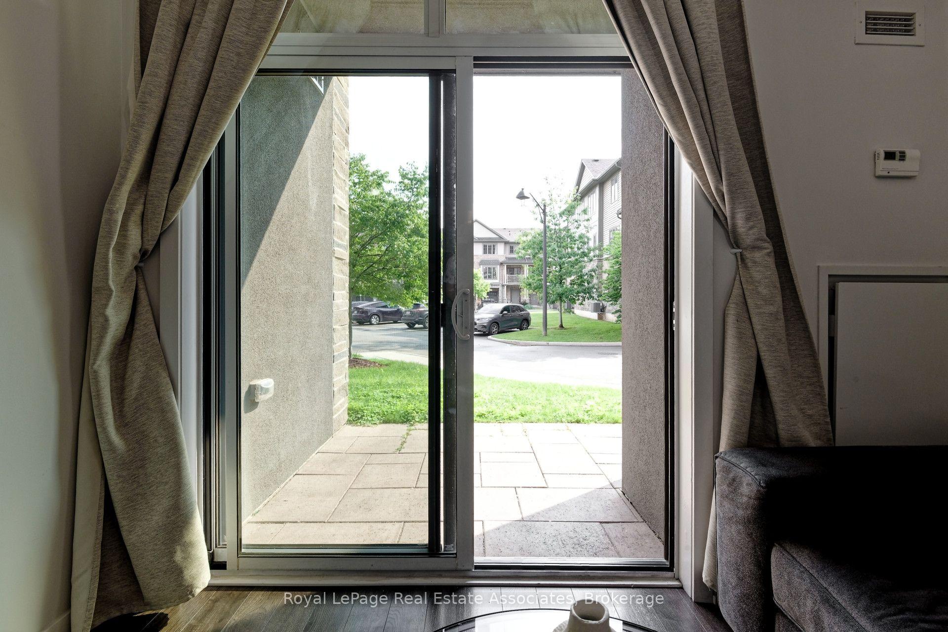 Photo 19 of Unit 111, 35 Southshore Crescent, Hamilton, Stoney Creek — HOMEH