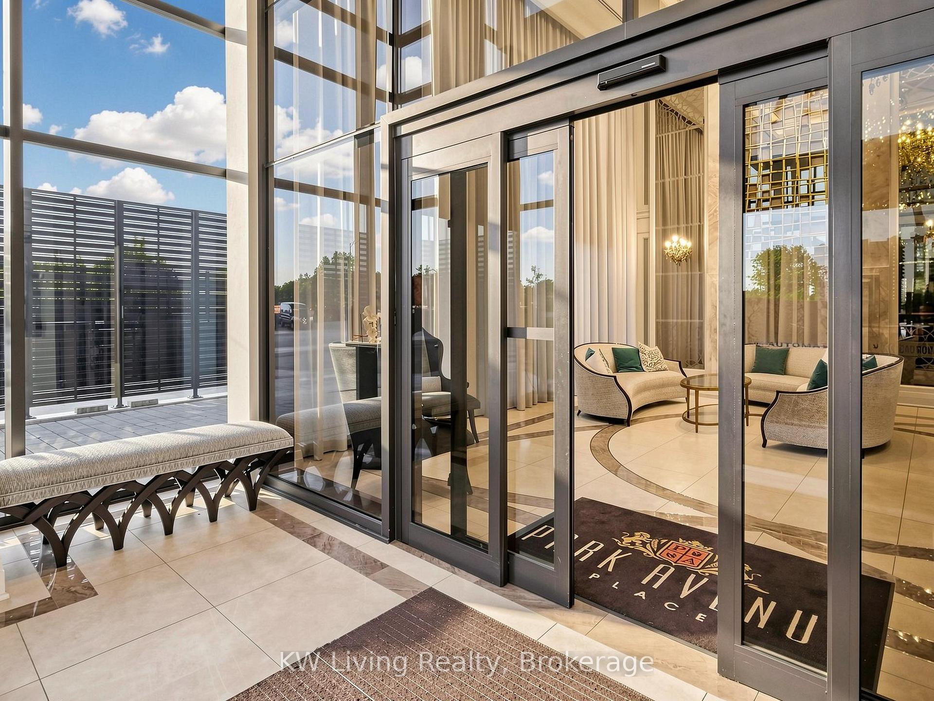 Photo 4 of Unit 2104, 9075 Jane Street, Vaughan, Concord — HOMEH