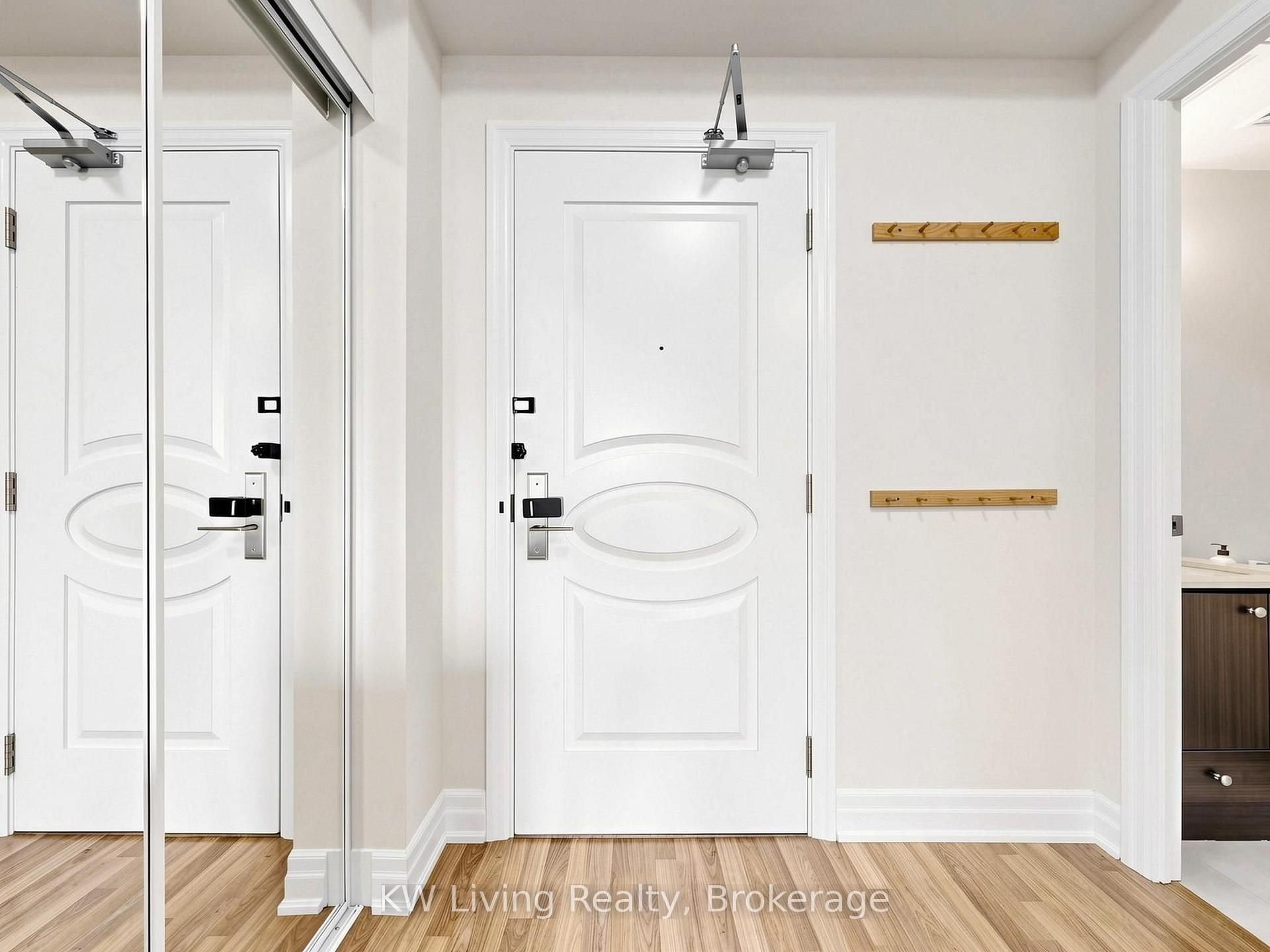 Photo 7 of Unit 2104, 9075 Jane Street, Vaughan, Concord — HOMEH