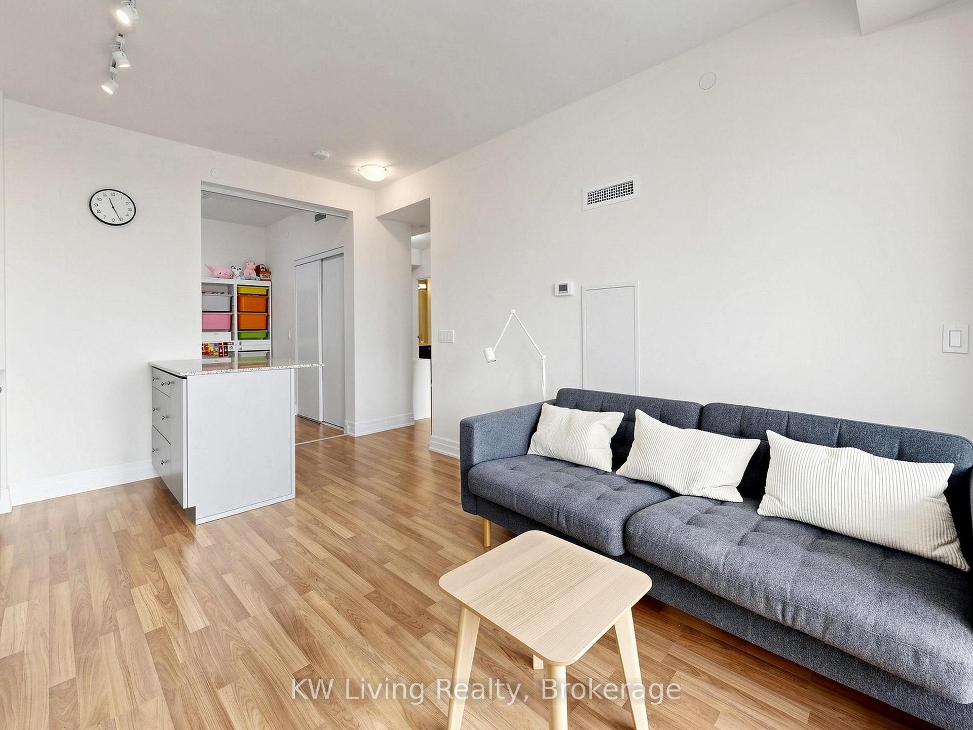 Photo 12 of Unit 2104, 9075 Jane Street, Vaughan, Concord — HOMEH