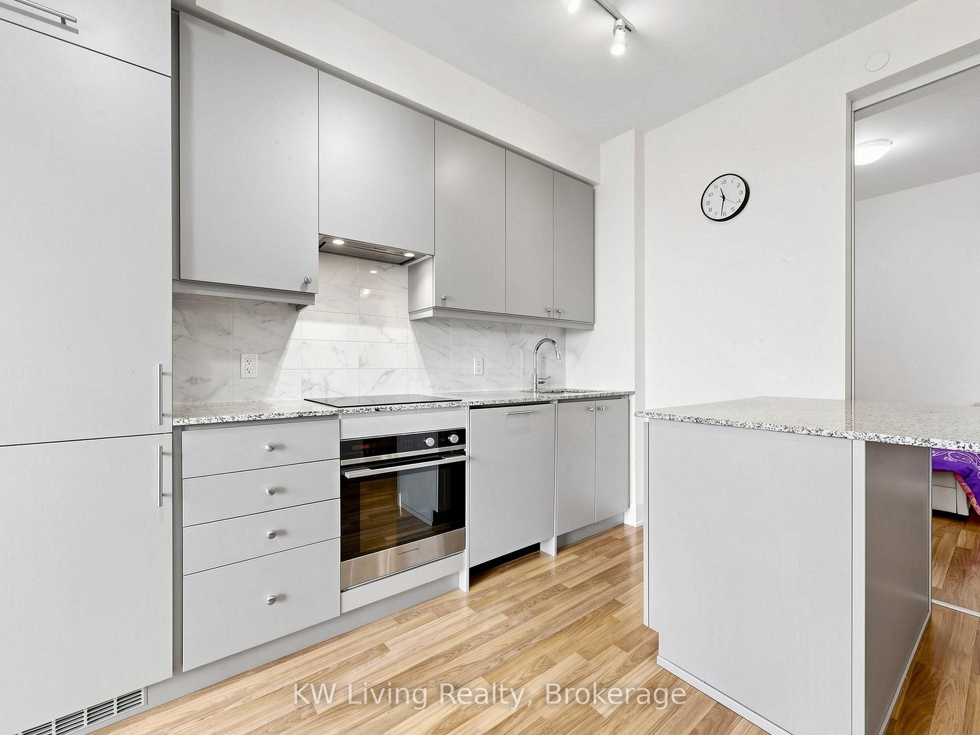 Photo 13 of Unit 2104, 9075 Jane Street, Vaughan, Concord — HOMEH