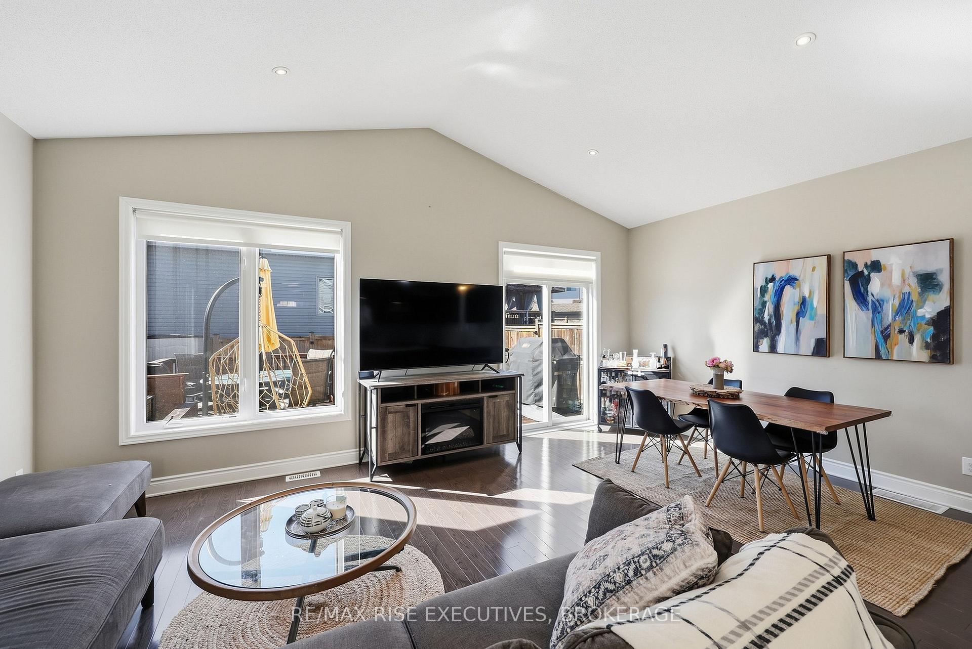 Photo 12 of 1291 Atkinson Street, Kingston, City Northwest — HOMEH