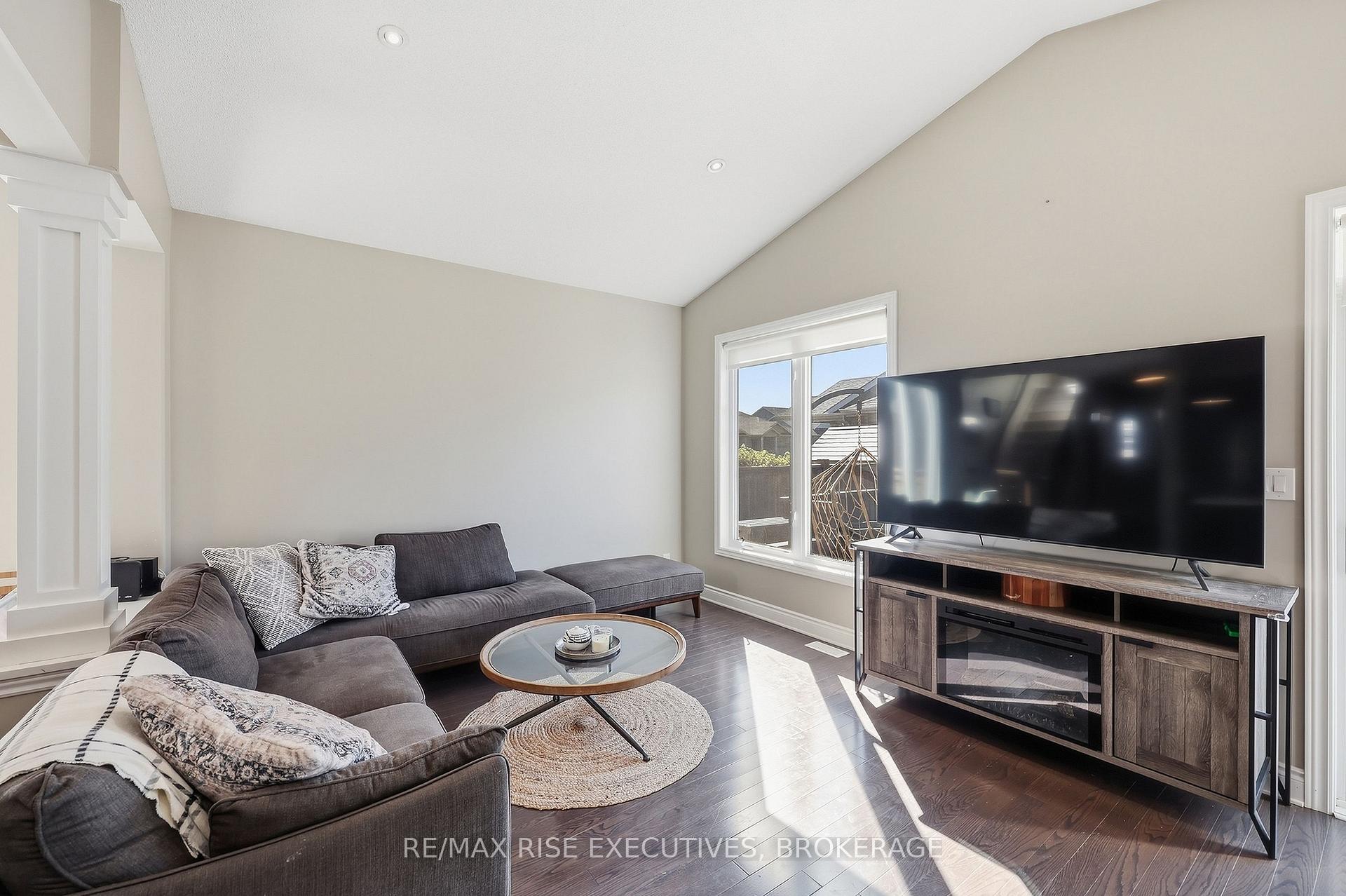 Photo 16 of 1291 Atkinson Street, Kingston, City Northwest — HOMEH