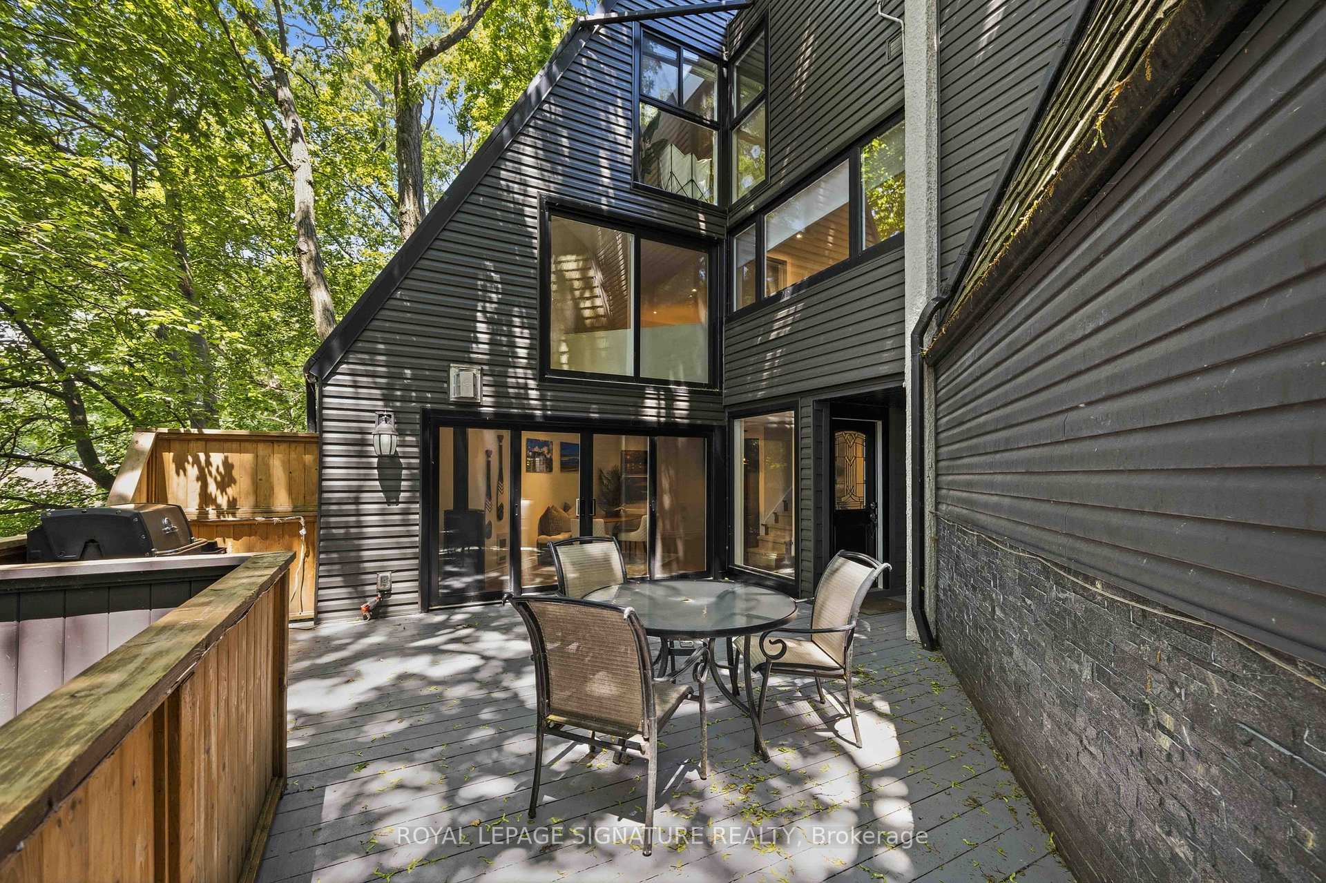 Photo 29 of Unit 7, 2366 Queen Street E, Toronto, The Beaches — HOMEH