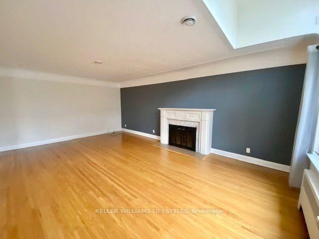 Photo 2 of 448 Jarvis Street, London, South C — HOMEH