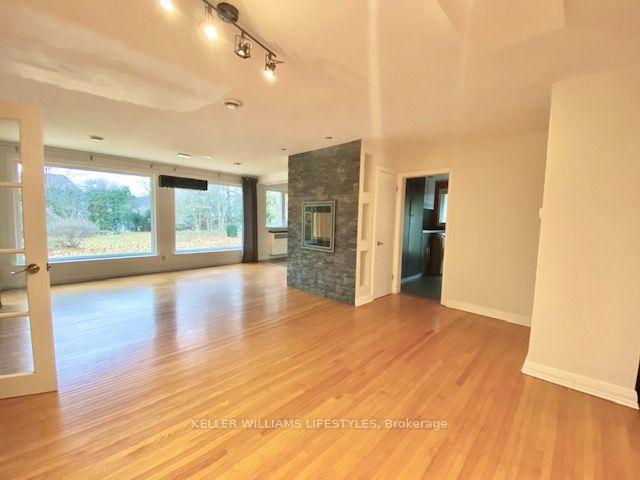 Photo 3 of 448 Jarvis Street, London, South C — HOMEH