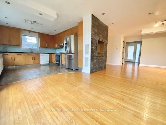 Photo 5 of 448 Jarvis Street, London, South C — HOMEH
