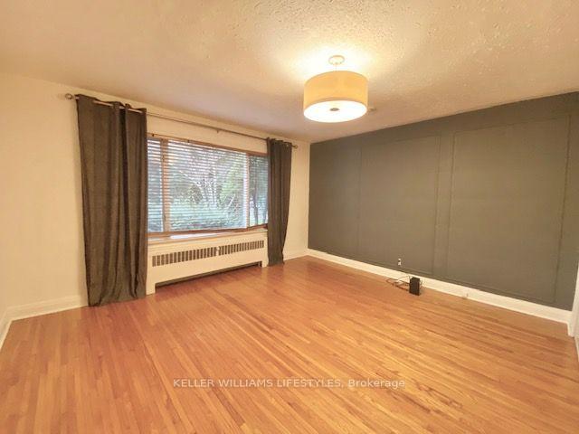 Photo 11 of 448 Jarvis Street, London, South C — HOMEH