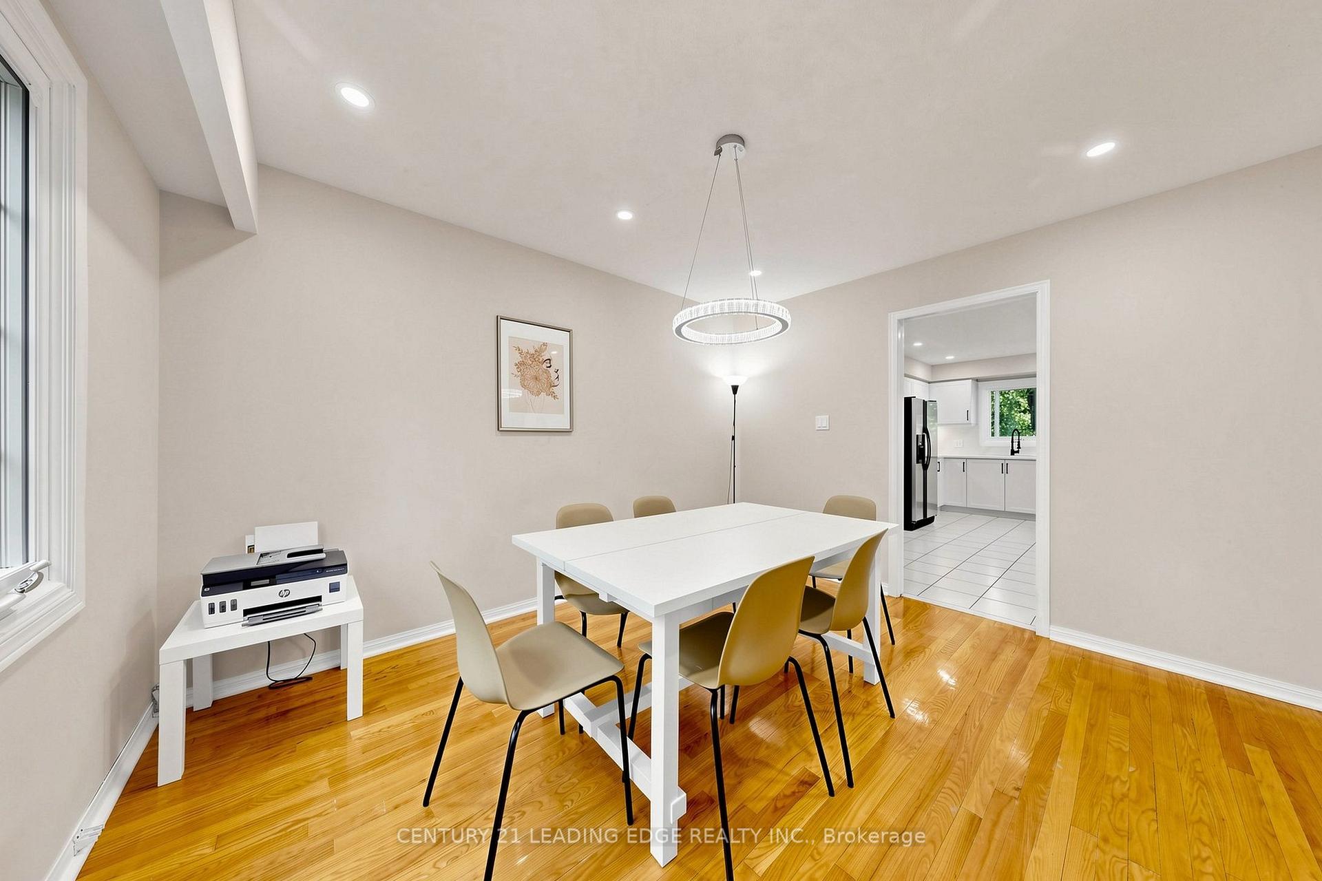 Photo 11 of 1 Briarwood Road, Markham, Unionville — HOMEH