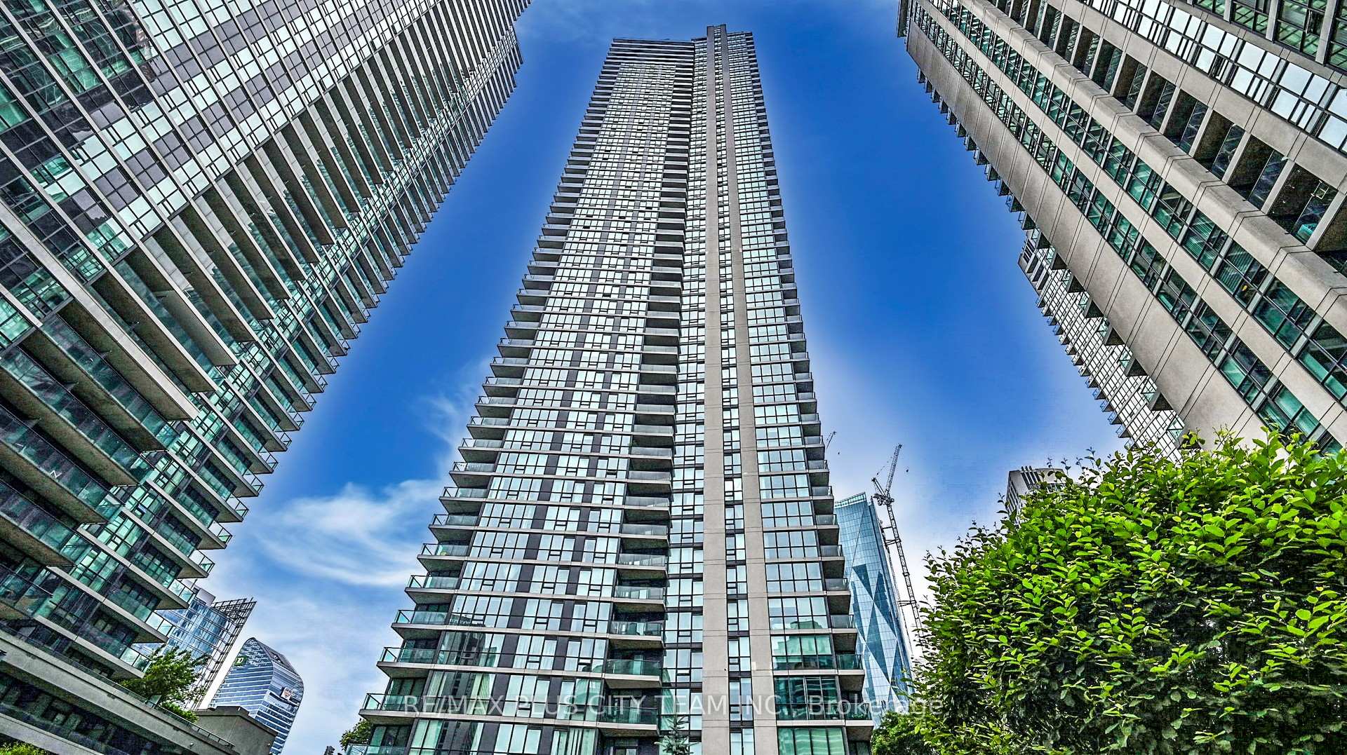 Photo 1 of Unit 201, 18 Harbour Street, Toronto, Waterfront Communities — HOMEH