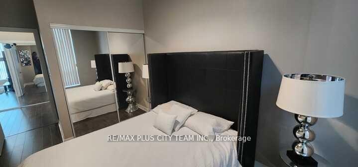 Photo 9 of Unit 201, 18 Harbour Street, Toronto, Waterfront Communities — HOMEH
