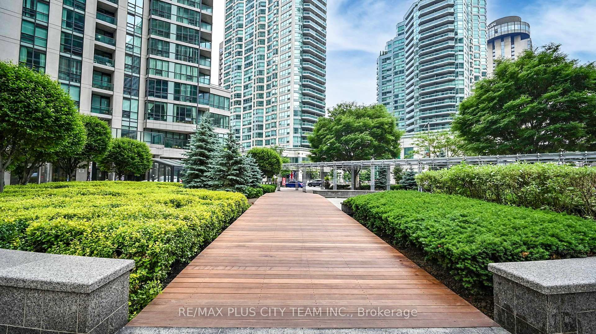 Photo 28 of Unit 201, 18 Harbour Street, Toronto, Waterfront Communities — HOMEH