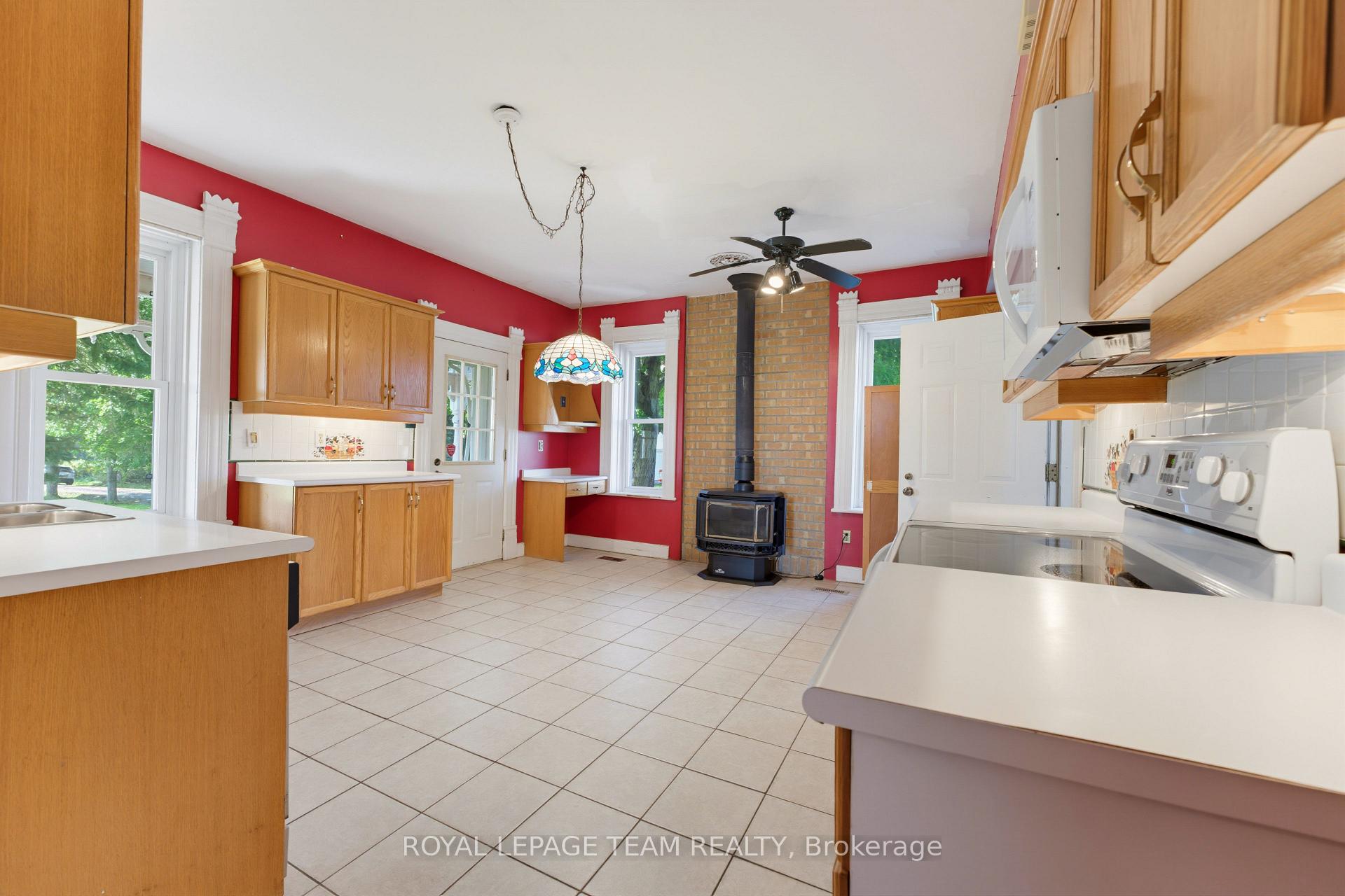 Photo 12 of 218 Groveton Road, Edwardsburgh/Cardinal, Edwardsburgh/Cardinal Twp — HOMEH