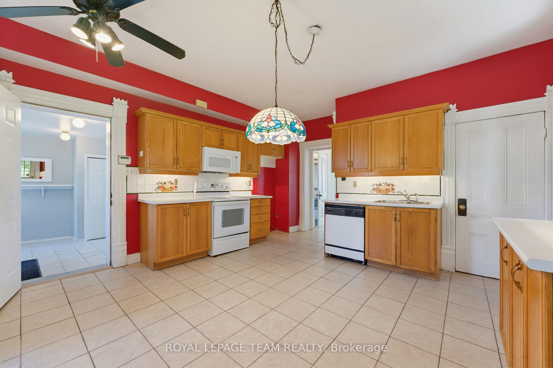 Photo 13 of 218 Groveton Road, Edwardsburgh/Cardinal, Edwardsburgh/Cardinal Twp — HOMEH
