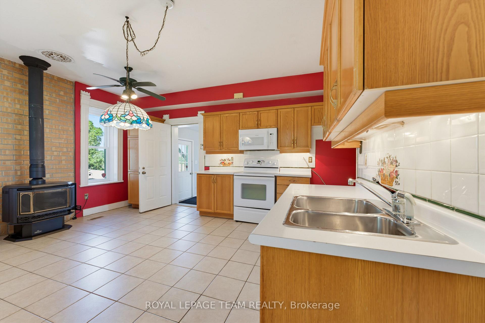 Photo 15 of 218 Groveton Road, Edwardsburgh/Cardinal, Edwardsburgh/Cardinal Twp — HOMEH