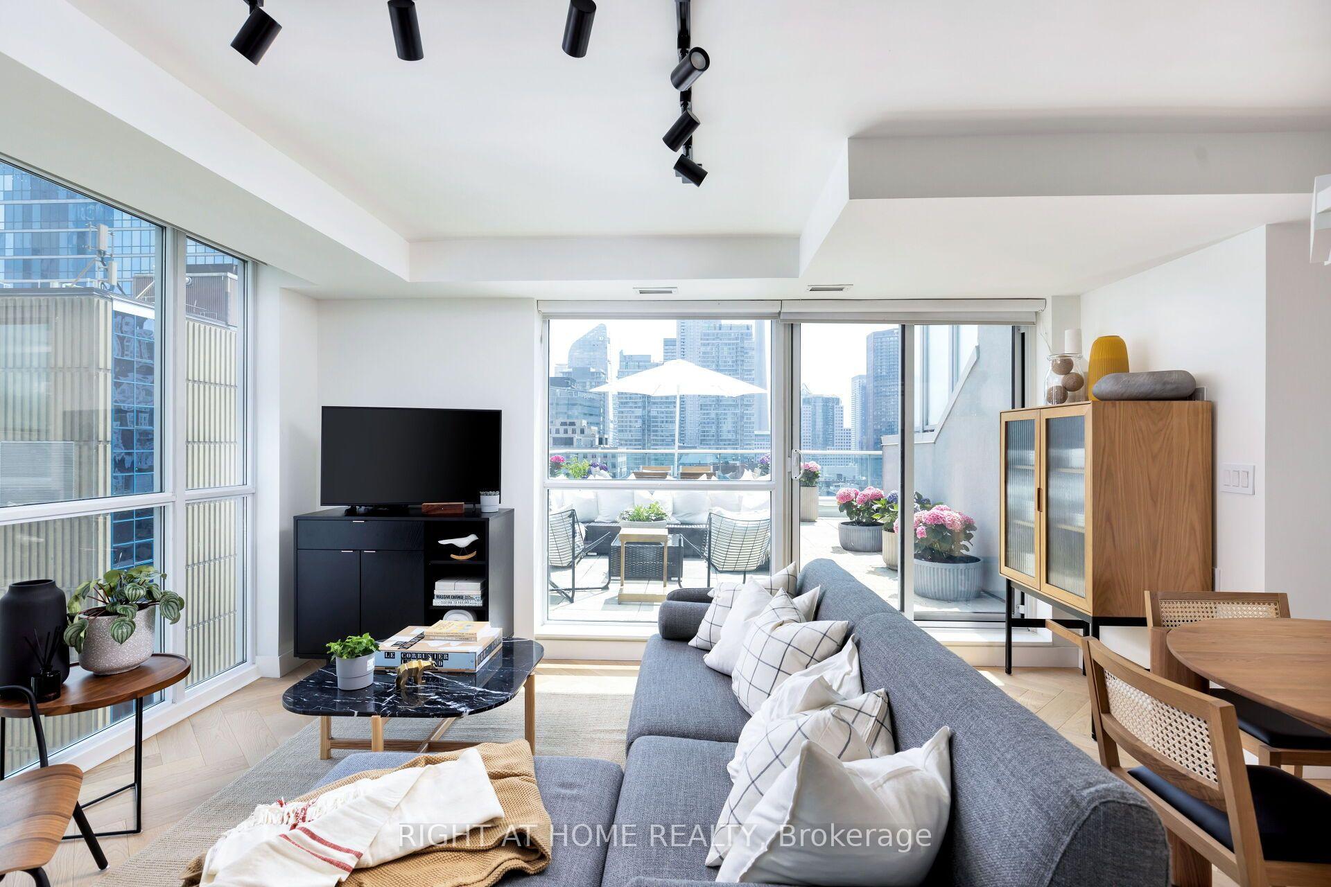 Photo 1 of Unit PH8, 96 St Patrick Street, Toronto, Kensington-Chinatown — HOMEH
