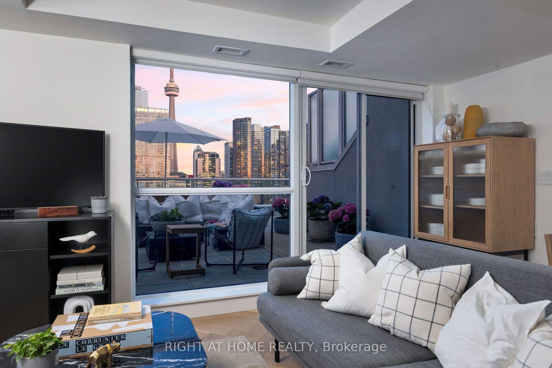 Photo 8 of Unit PH8, 96 St Patrick Street, Toronto, Kensington-Chinatown — HOMEH
